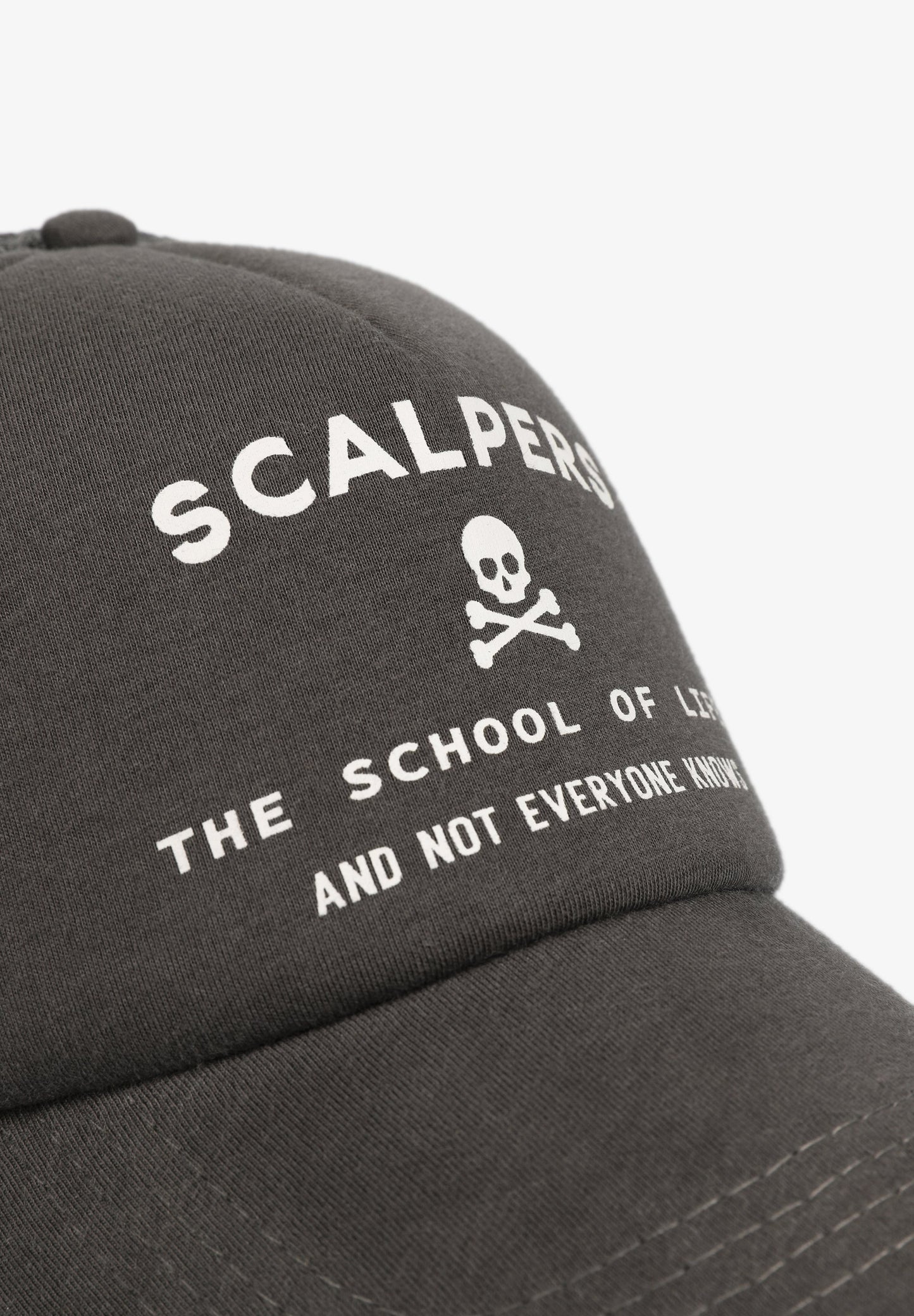 GORRA TRUCKER CALAVERA