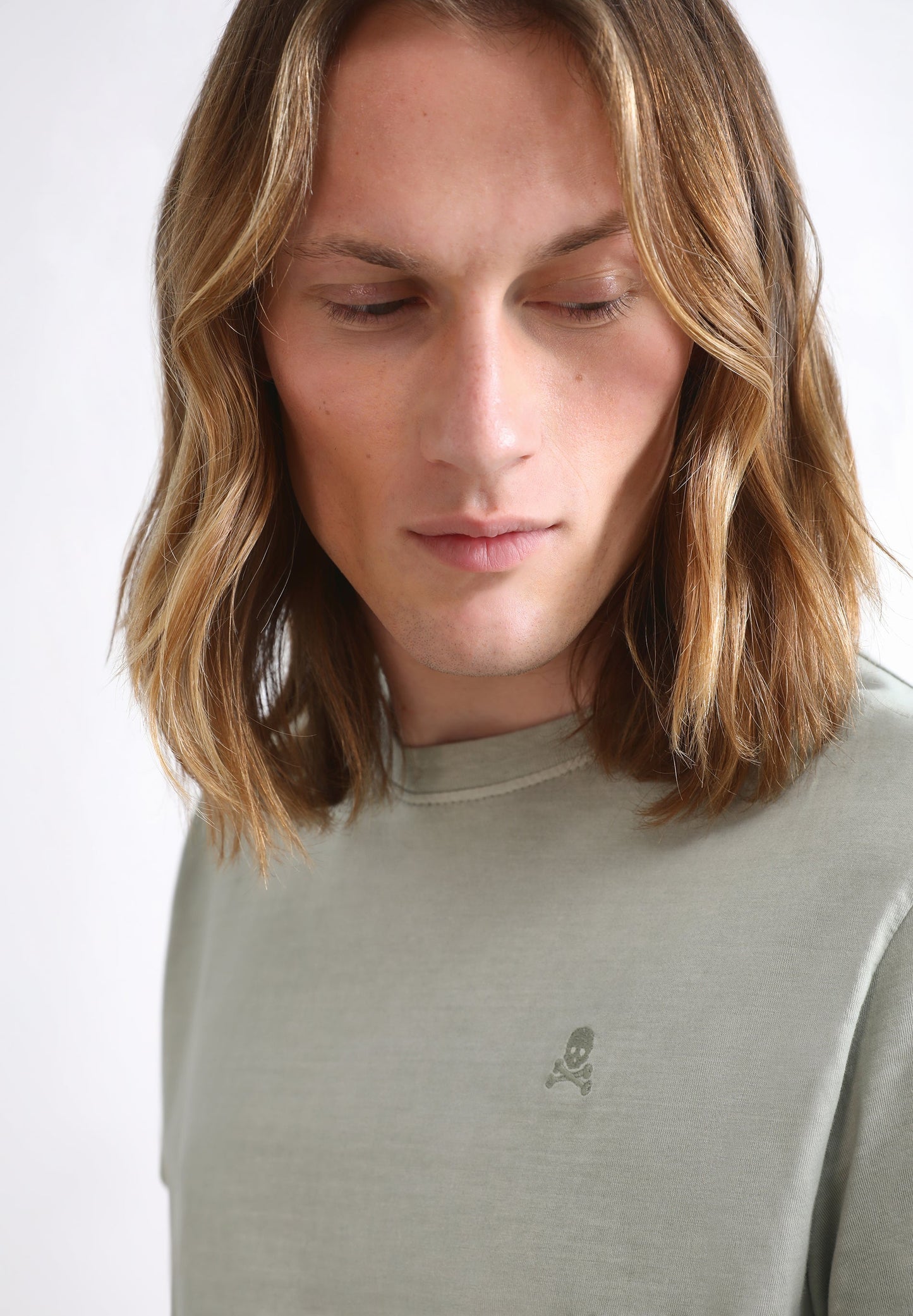 CAMISETA BÁSICA CALAVERA