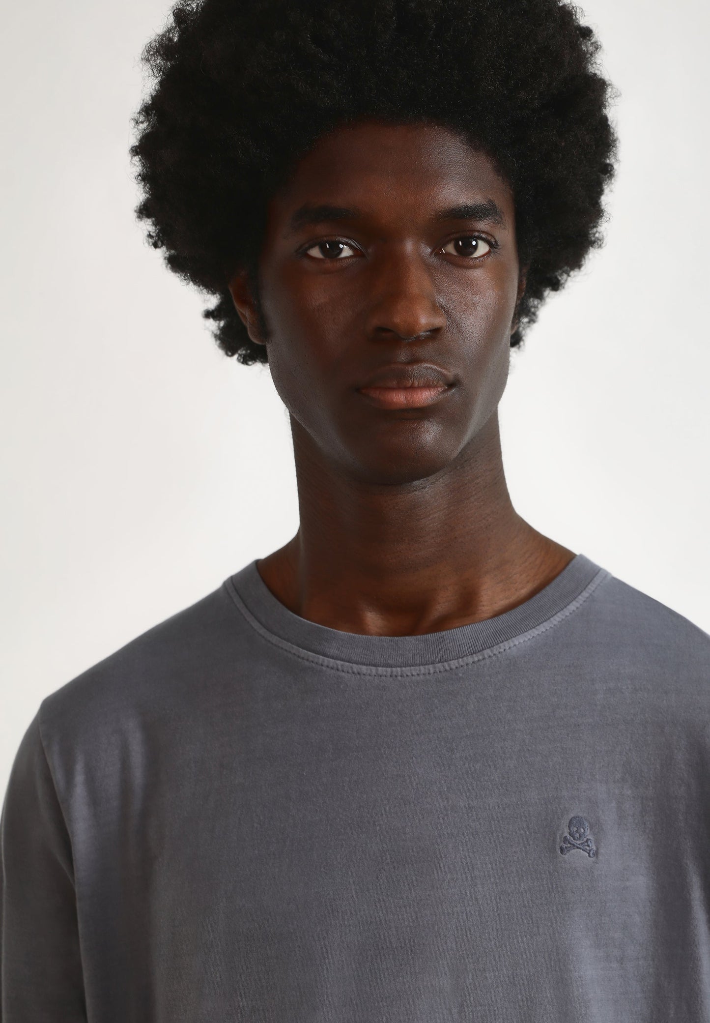 CAMISETA BÁSICA CALAVERA