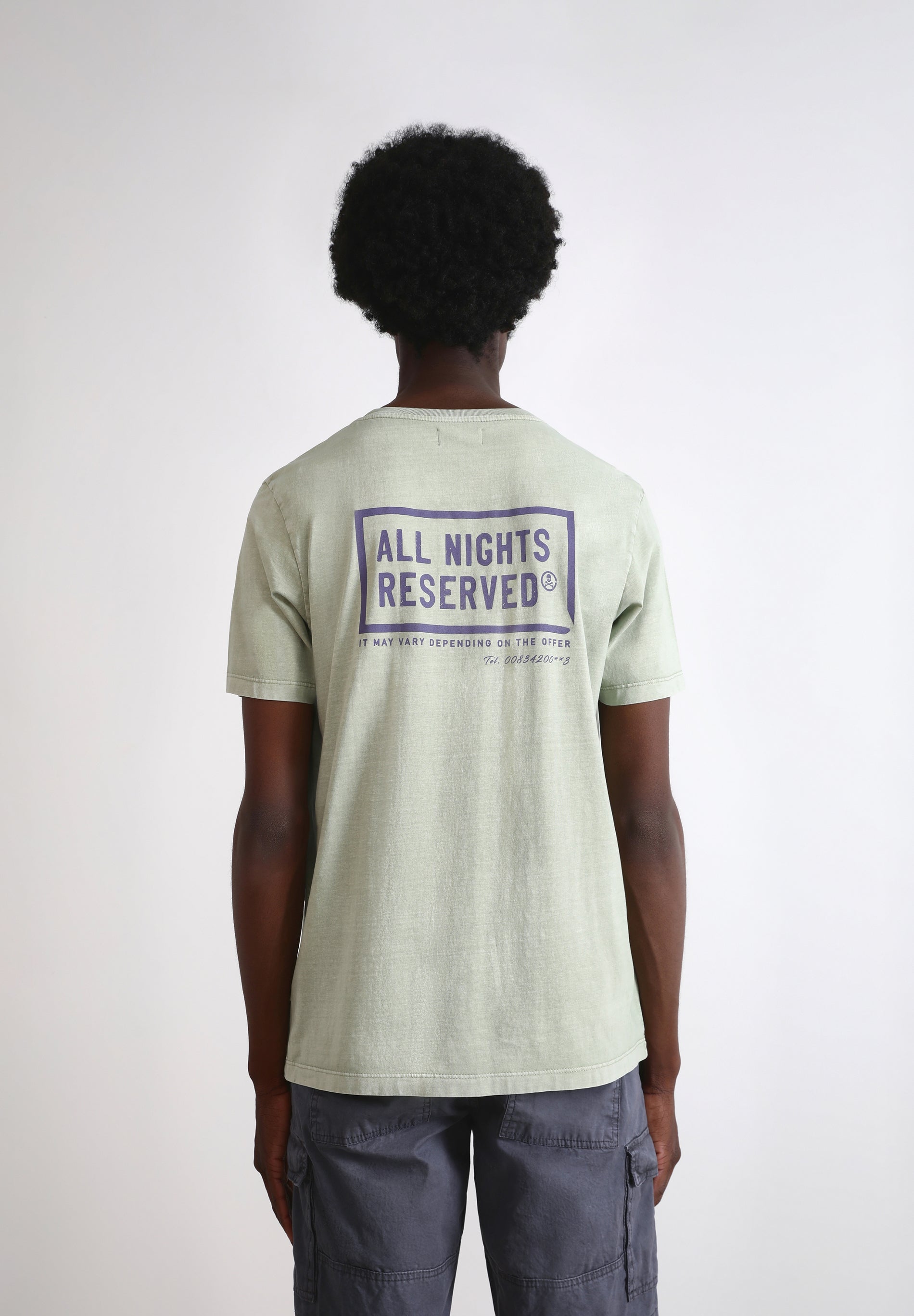 CAMISETA PRINT CONTRASTE