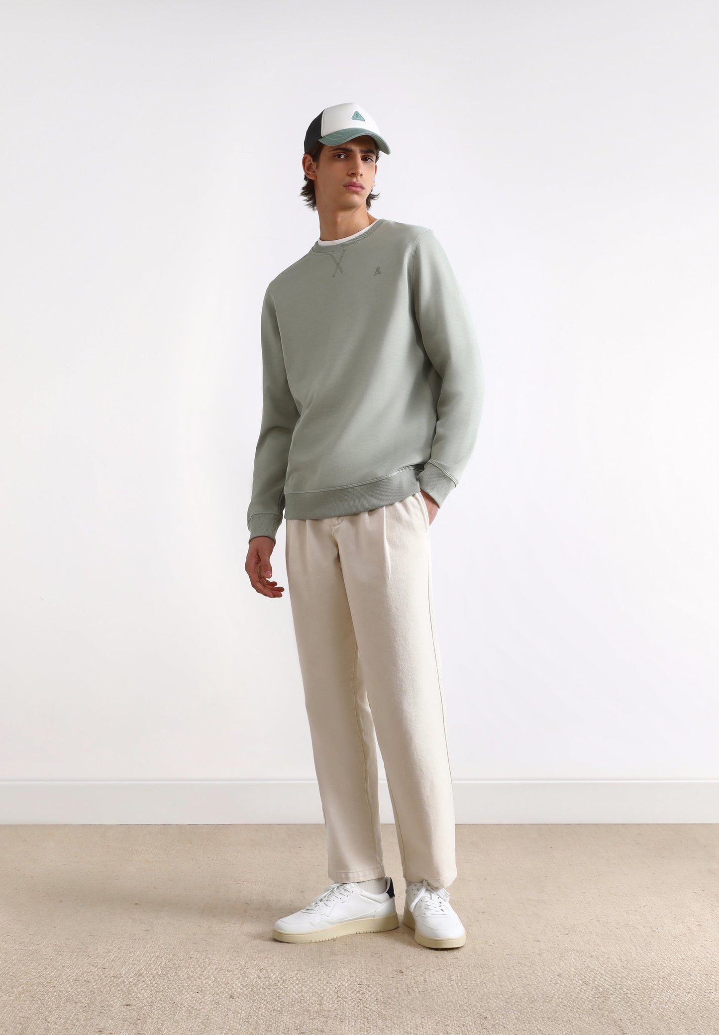 BUZO BÁSICA CALAVERA