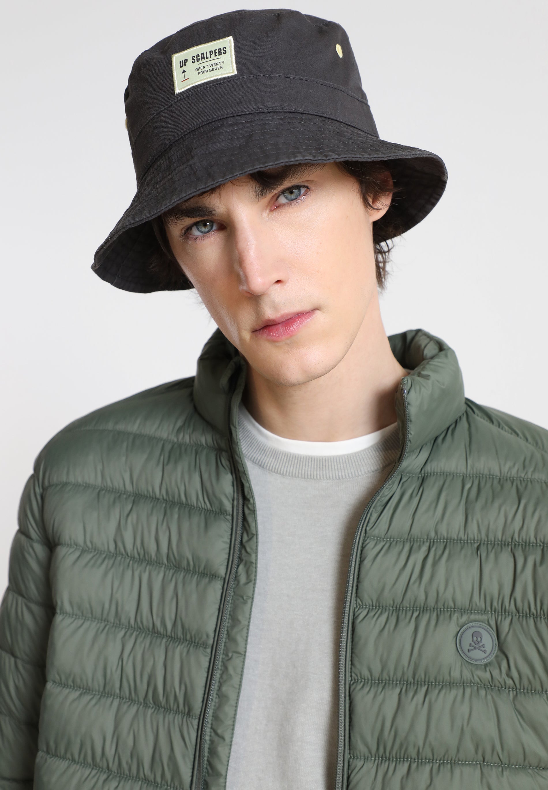 GORRO BUCKET PARCHE