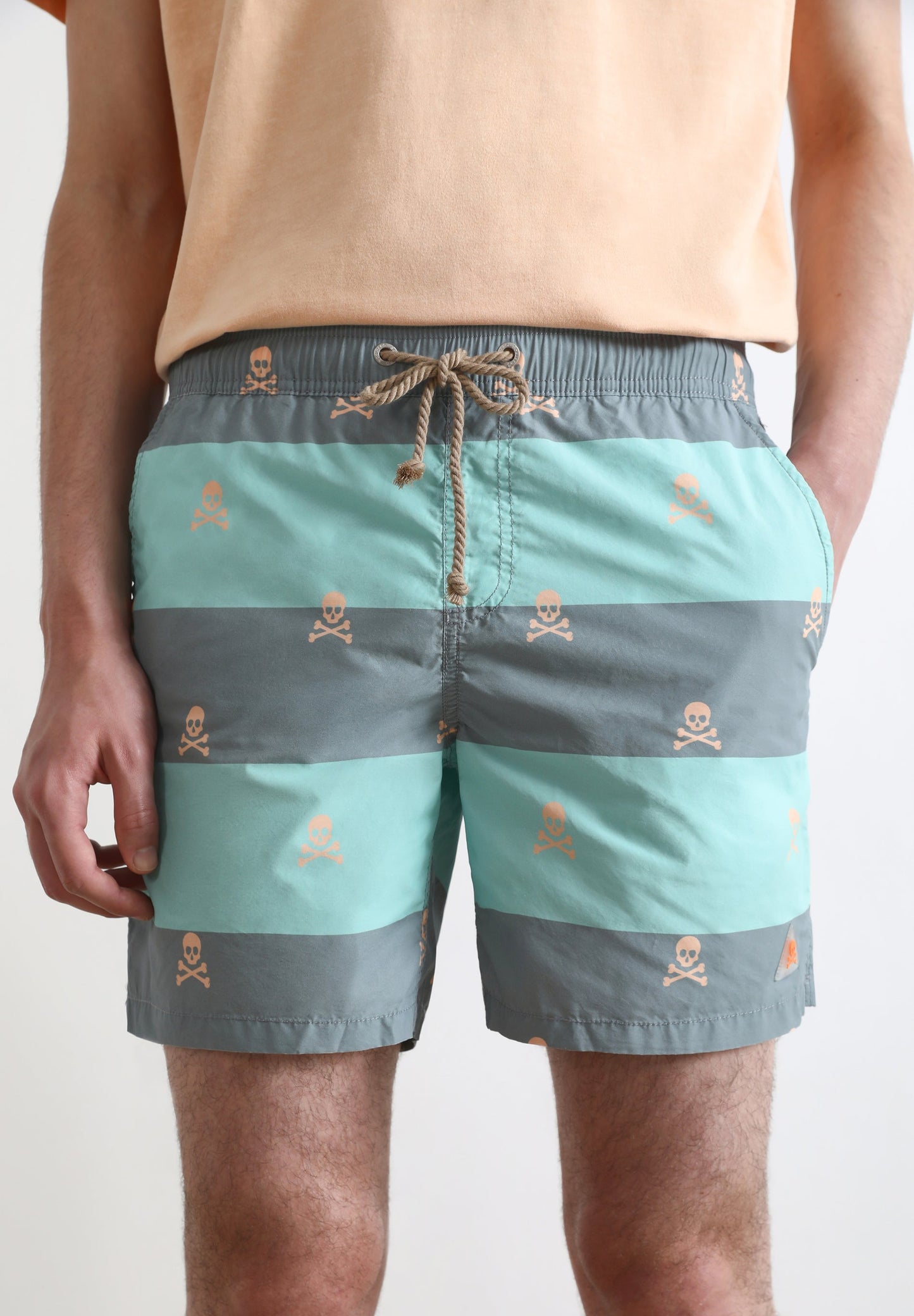 PANTALONETA DE BAÑO RAYAS CALAVERAS