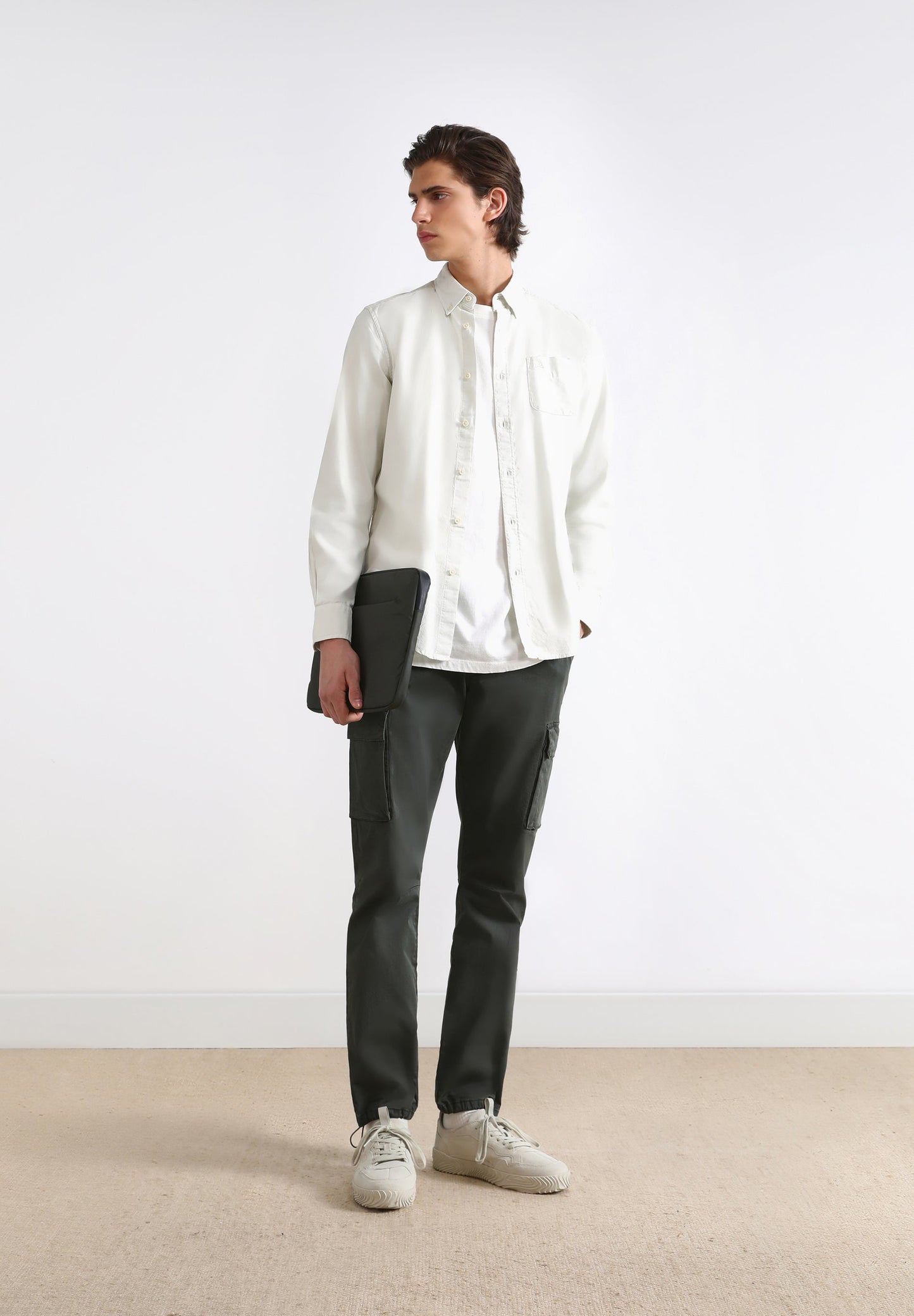 CAMISA CALAVERA CUELLO BOTONES