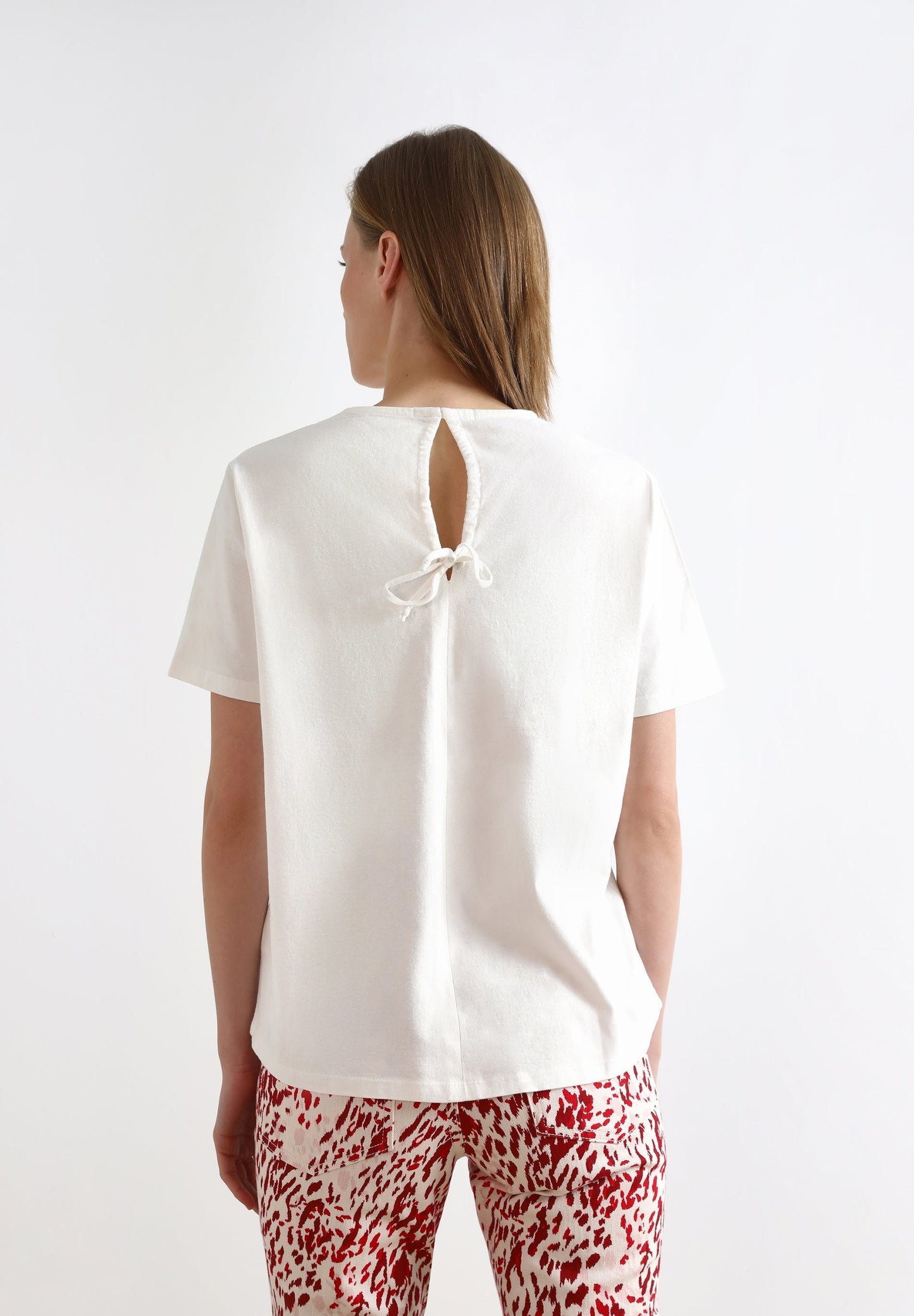 CAMISETA BORDADO PECHO