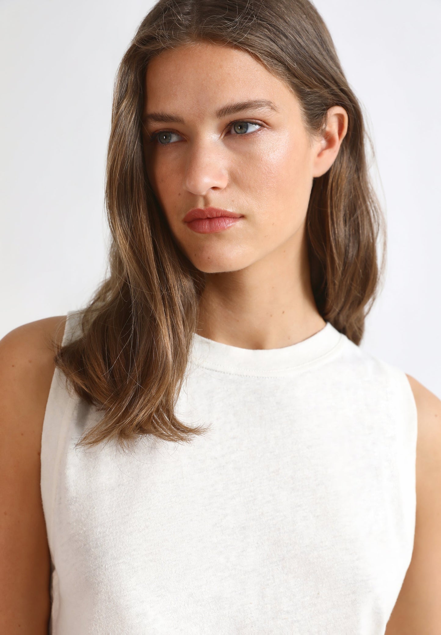 CAMISETA BÁSICA LINO