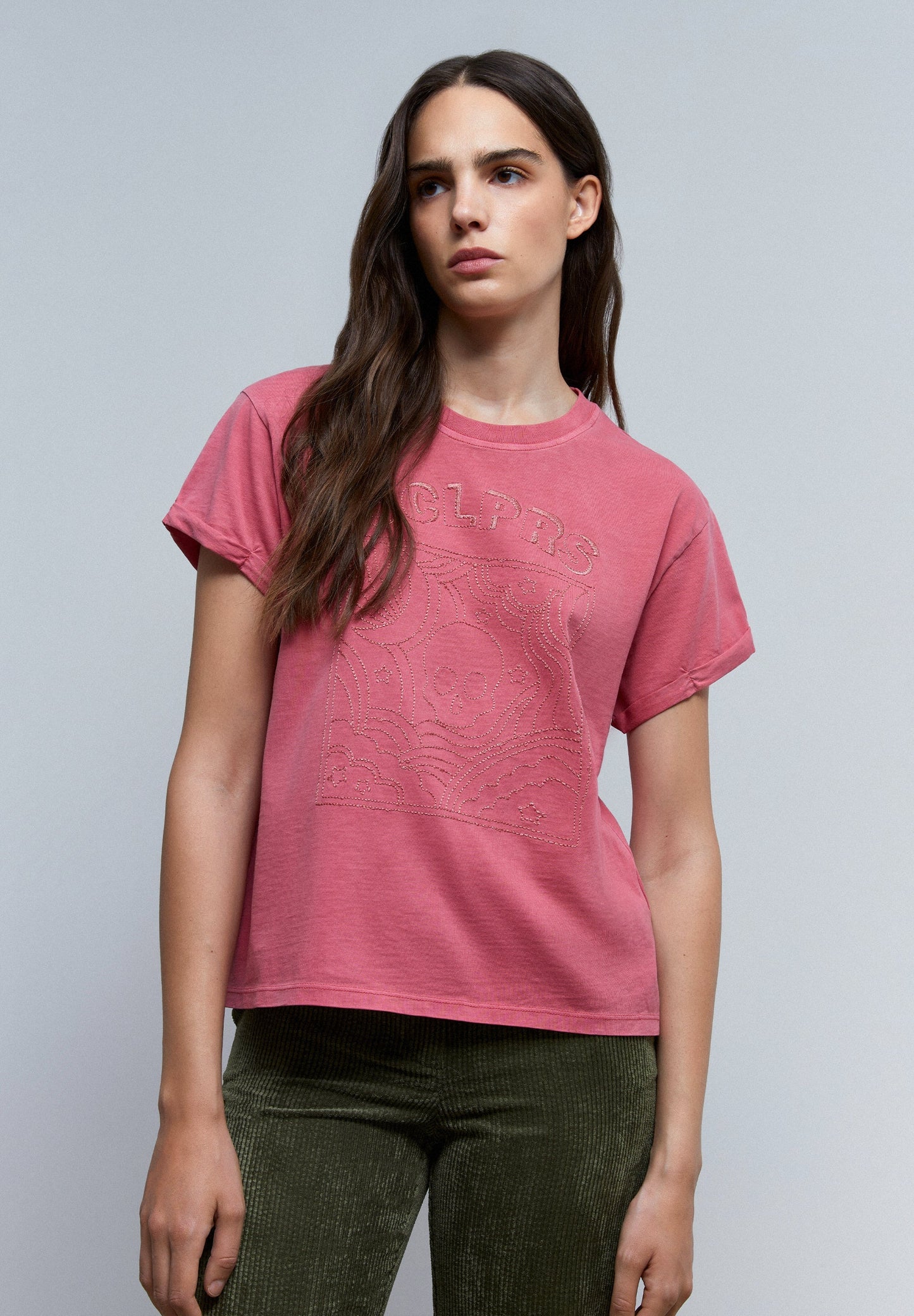 CAMISETA DIBUJO BORDADO