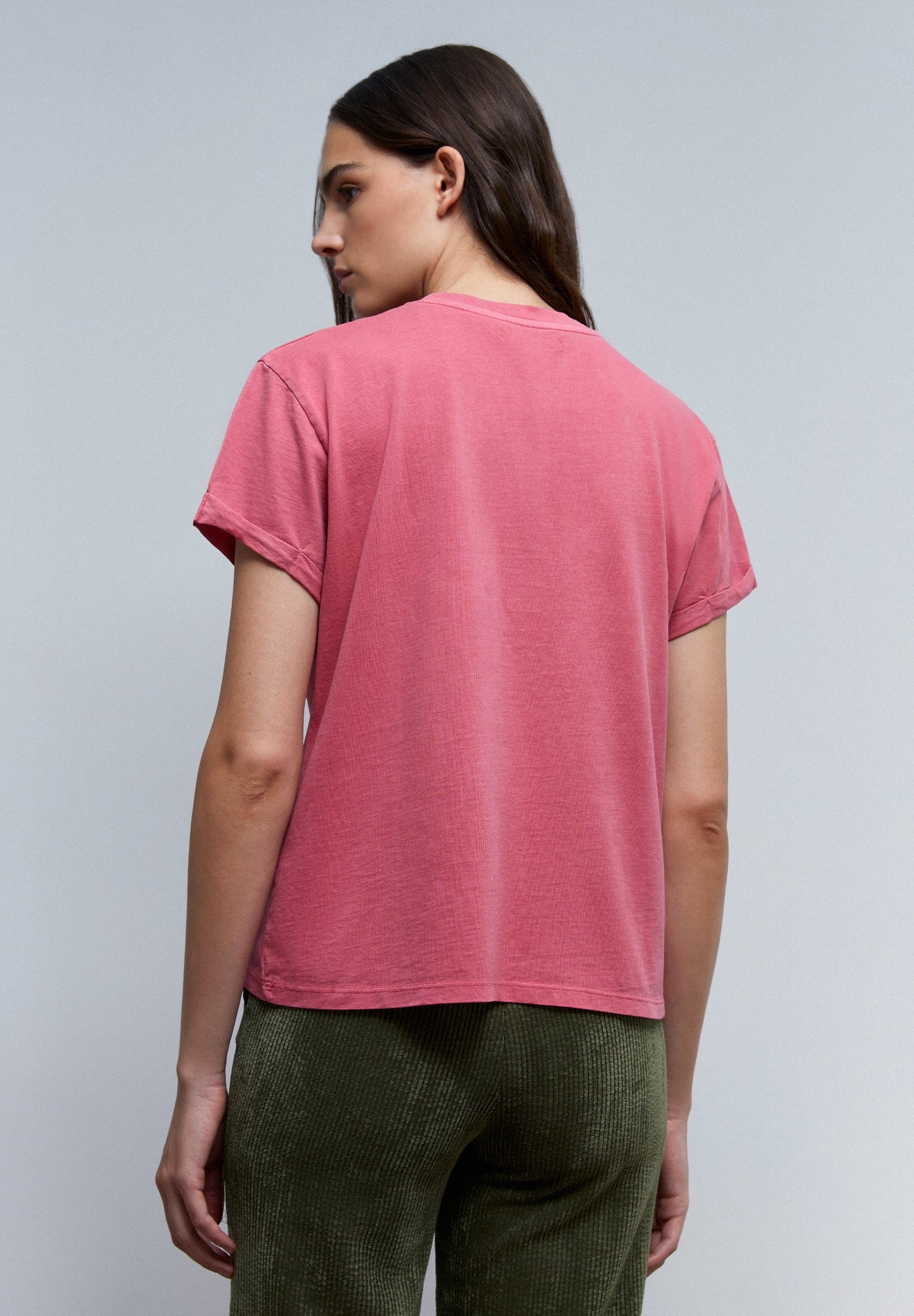 CAMISETA DIBUJO BORDADO