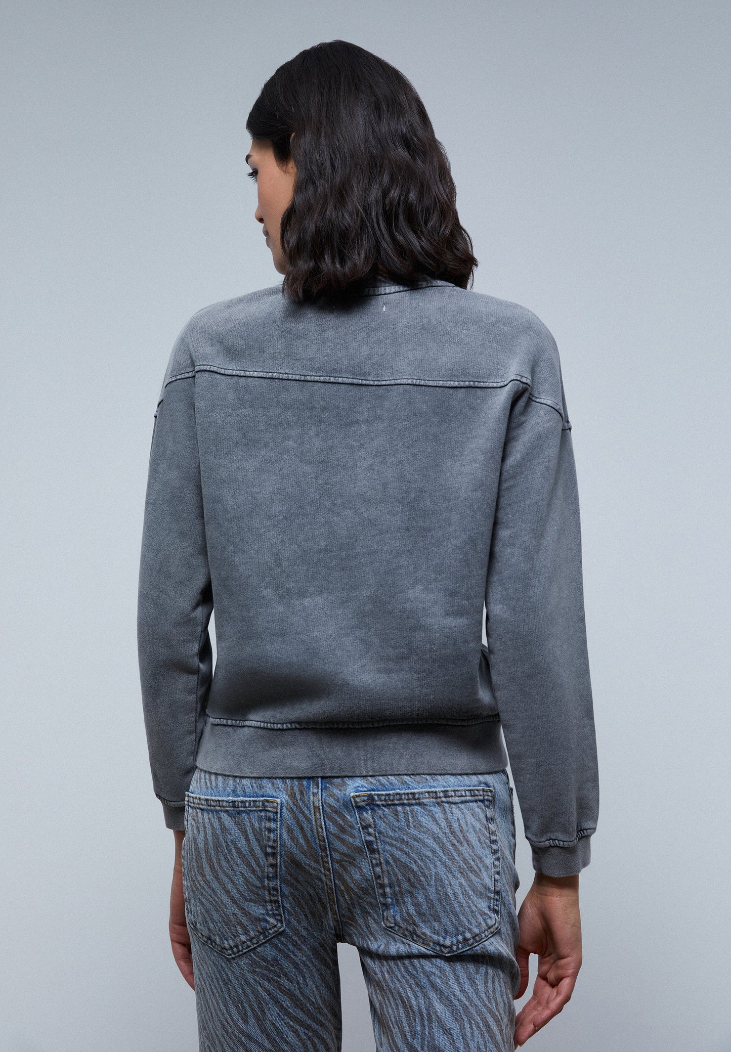 BUZO LAVADA LOGO BORDADO