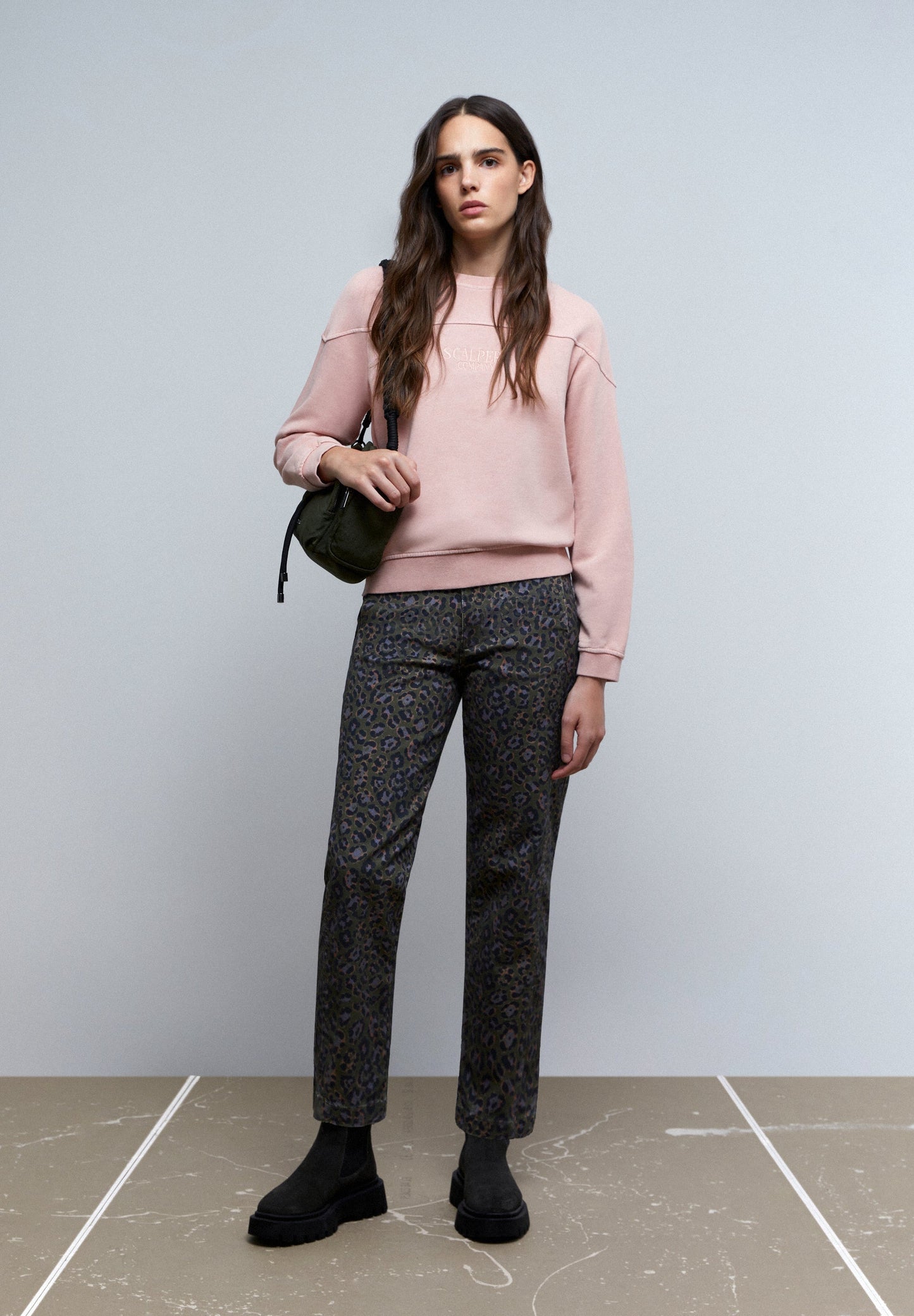 BUZO LAVADA LOGO BORDADO