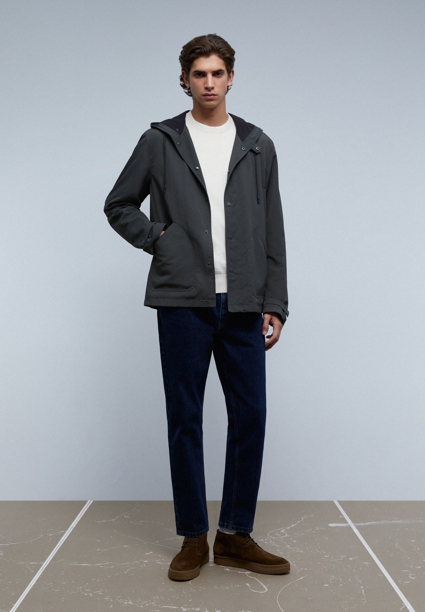 CHAQUETA TÉCNICA LIGERA