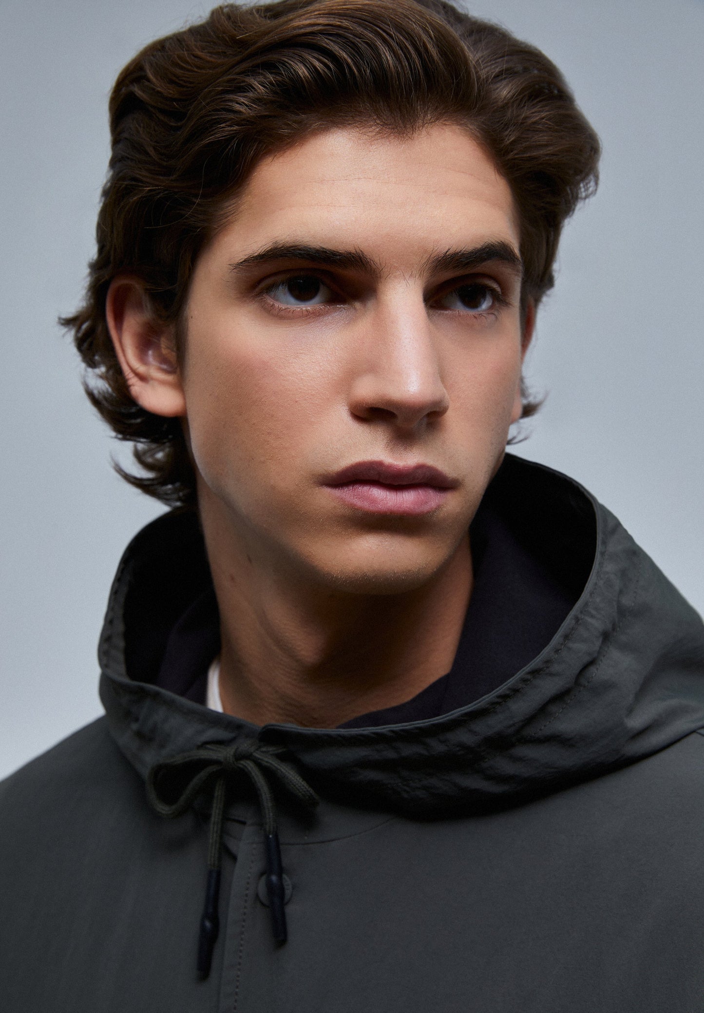 CHAQUETA TÉCNICA LIGERA