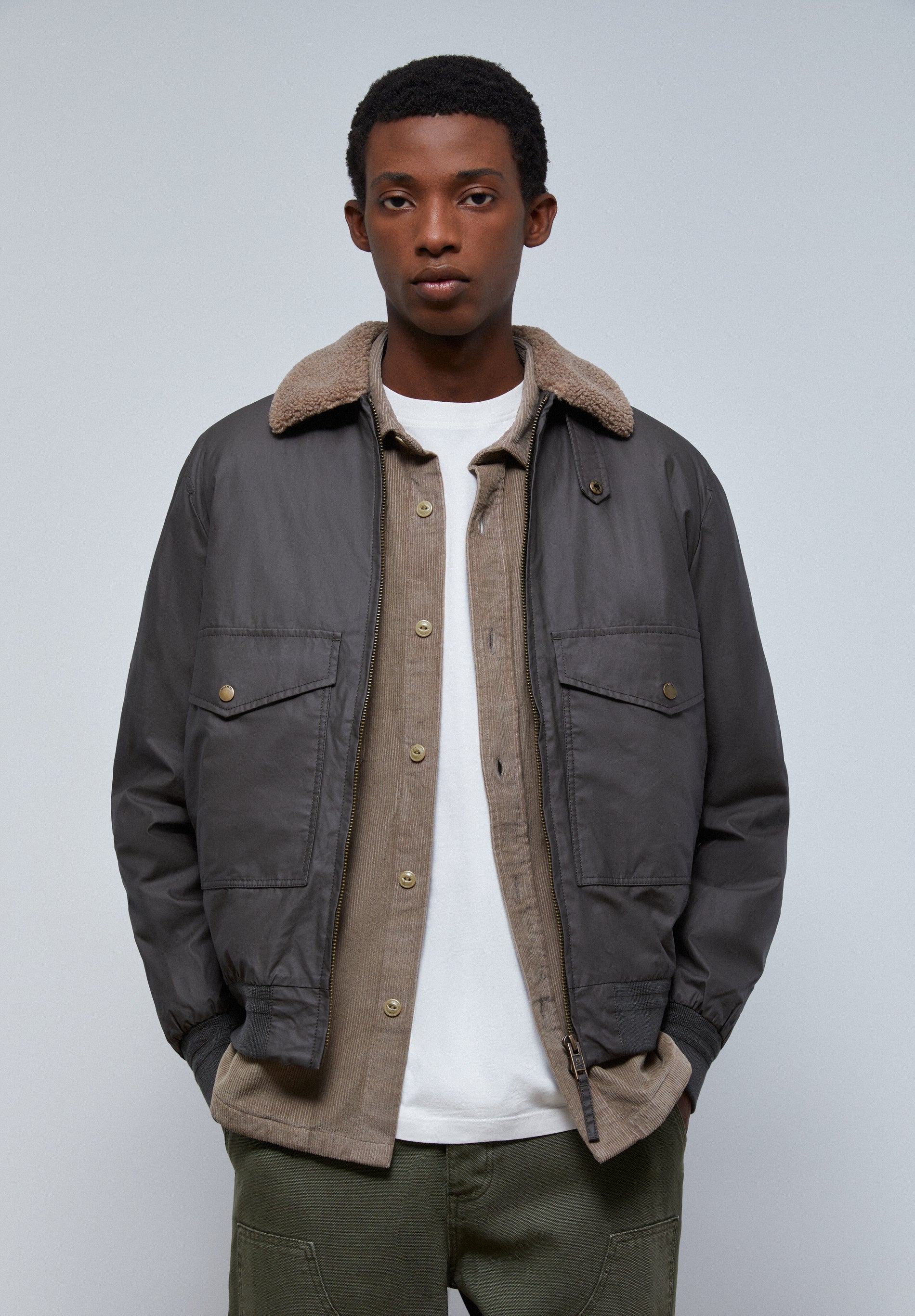 CHAQUETA AVIADOR CUELLO BORREGO