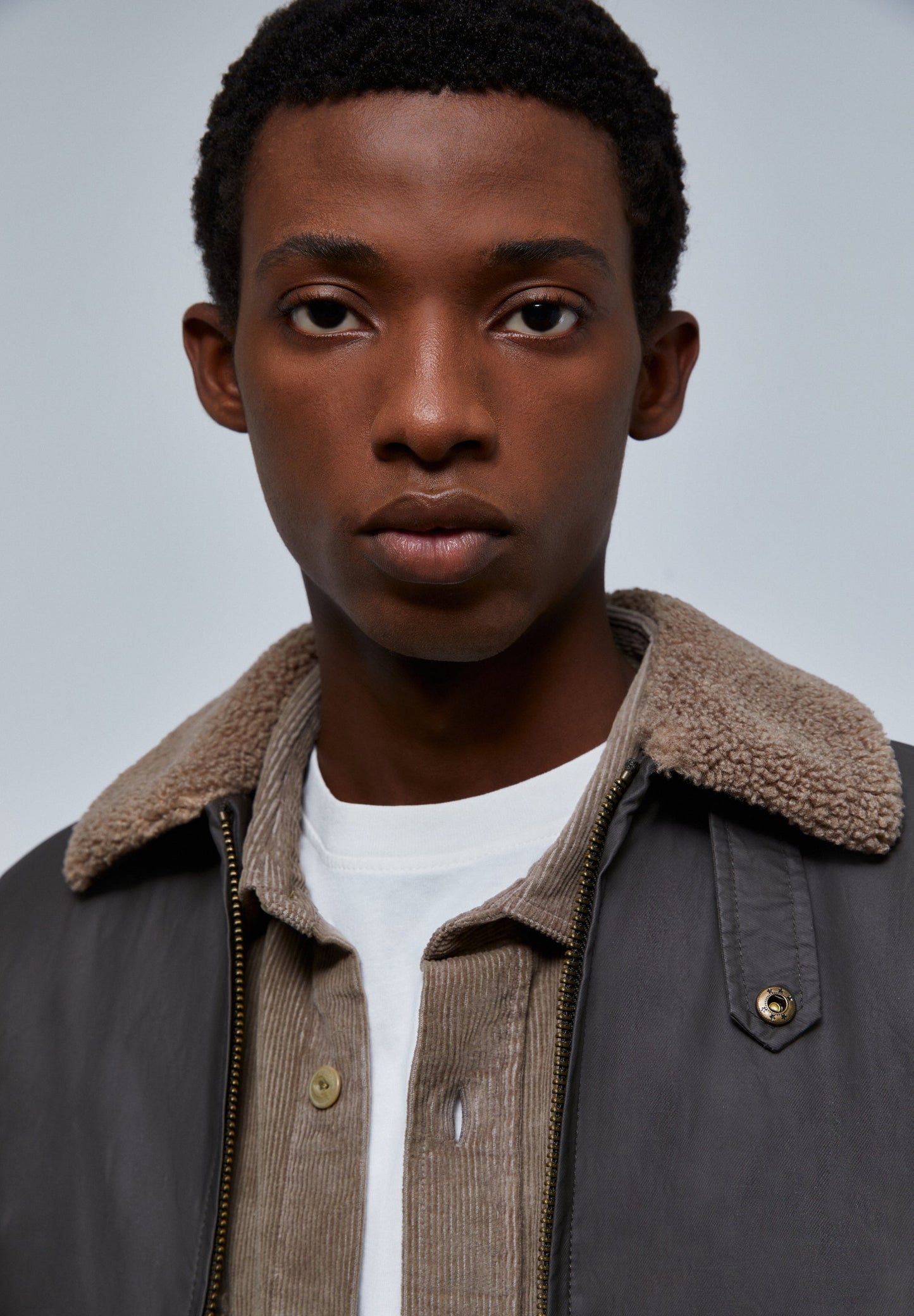 CHAQUETA AVIADOR CUELLO BORREGO