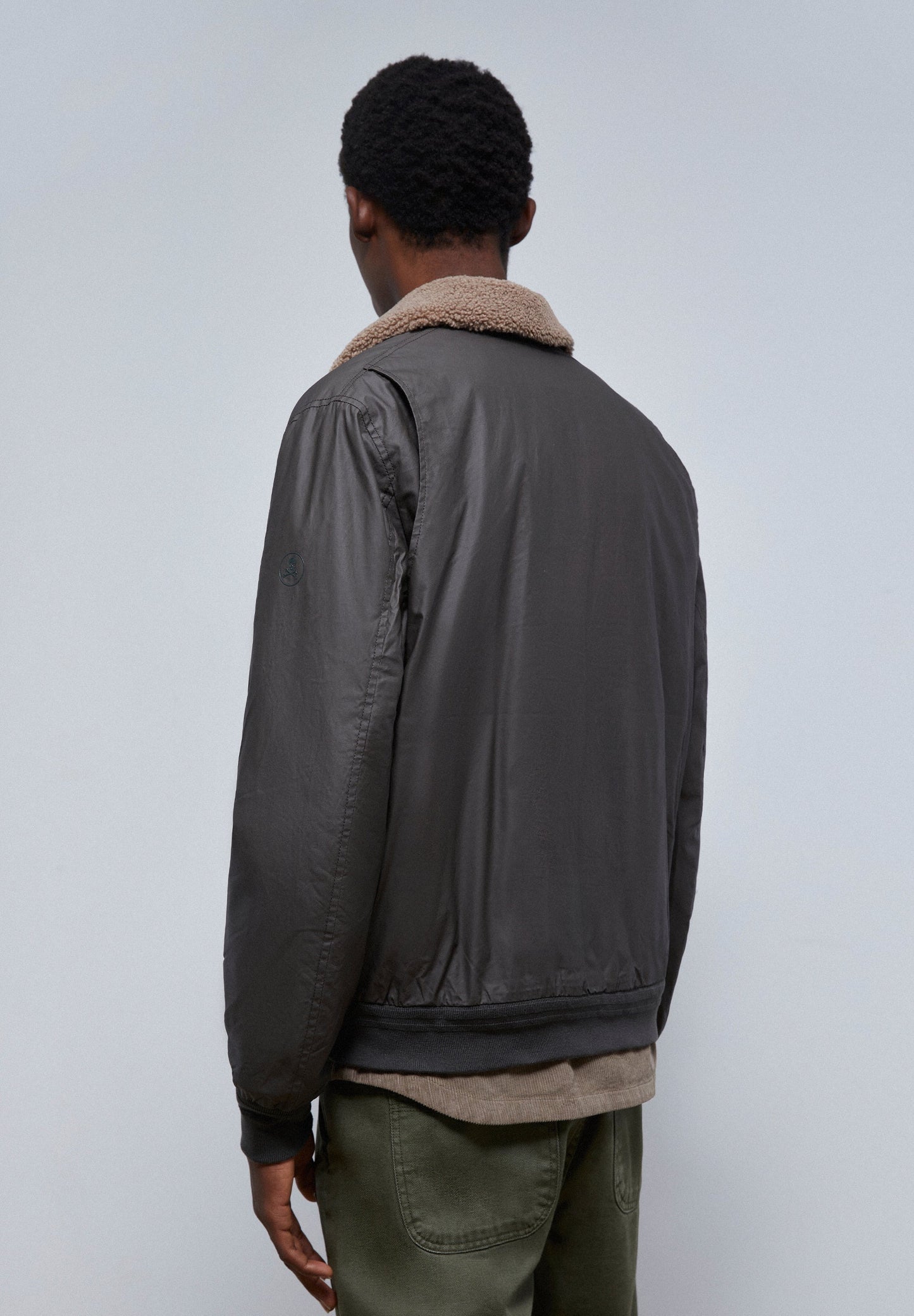 CHAQUETA AVIADOR CUELLO BORREGO