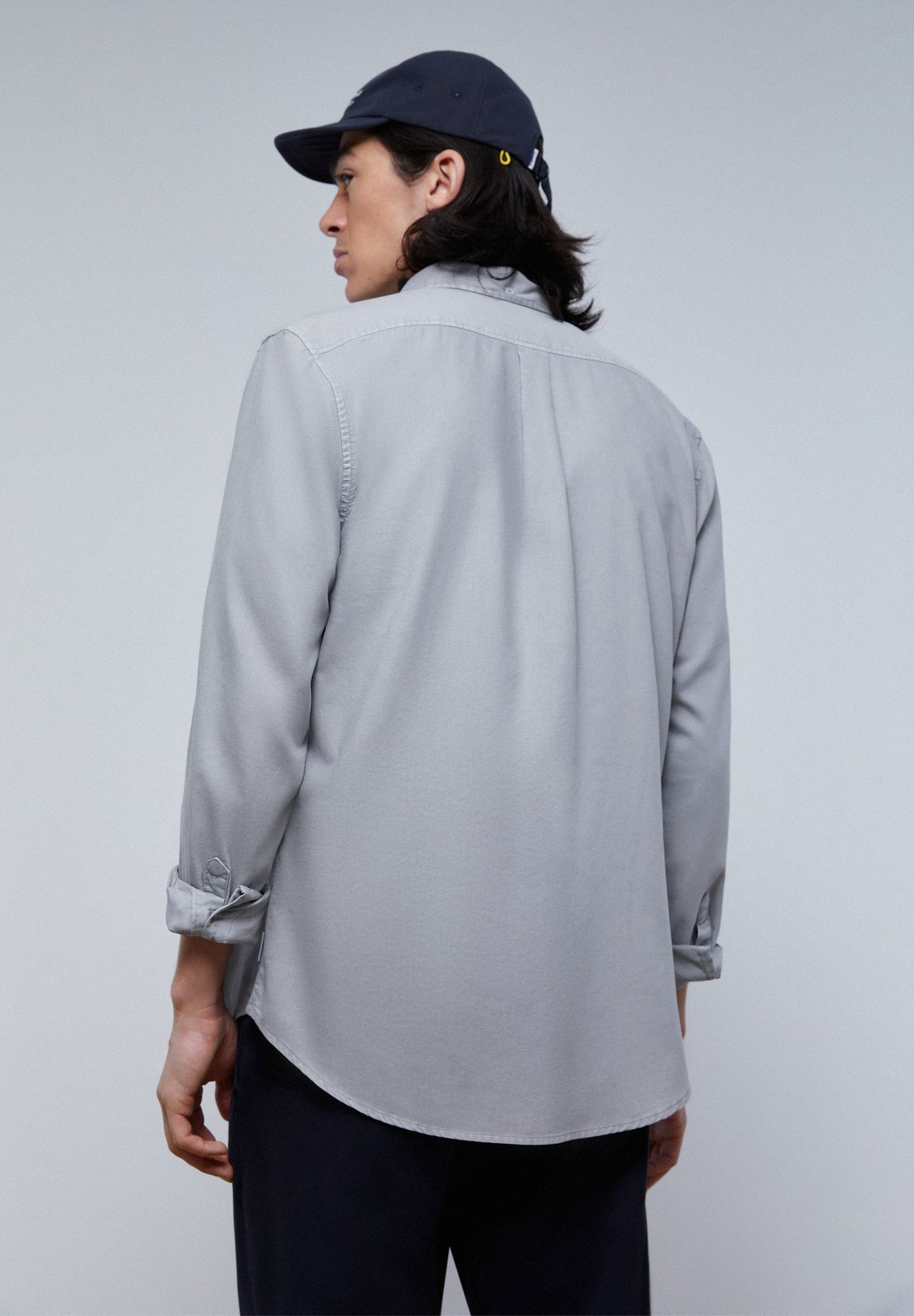 CAMISA BOLSILLO CUELLO BOTONES