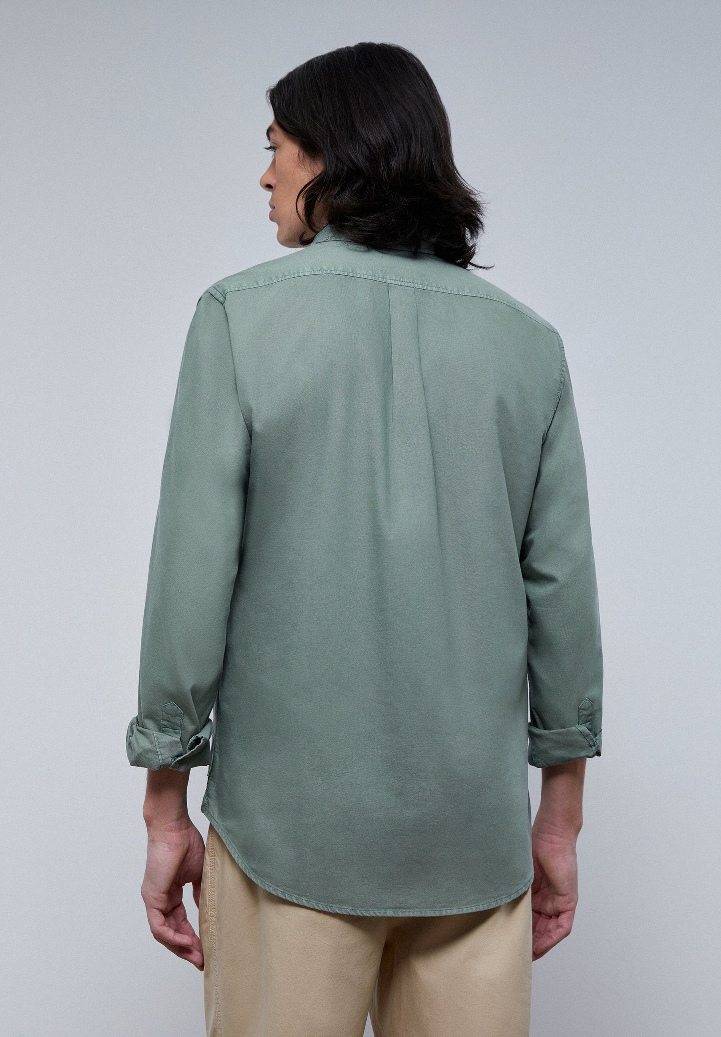 CAMISA BOLSILLO CUELLO BOTONES