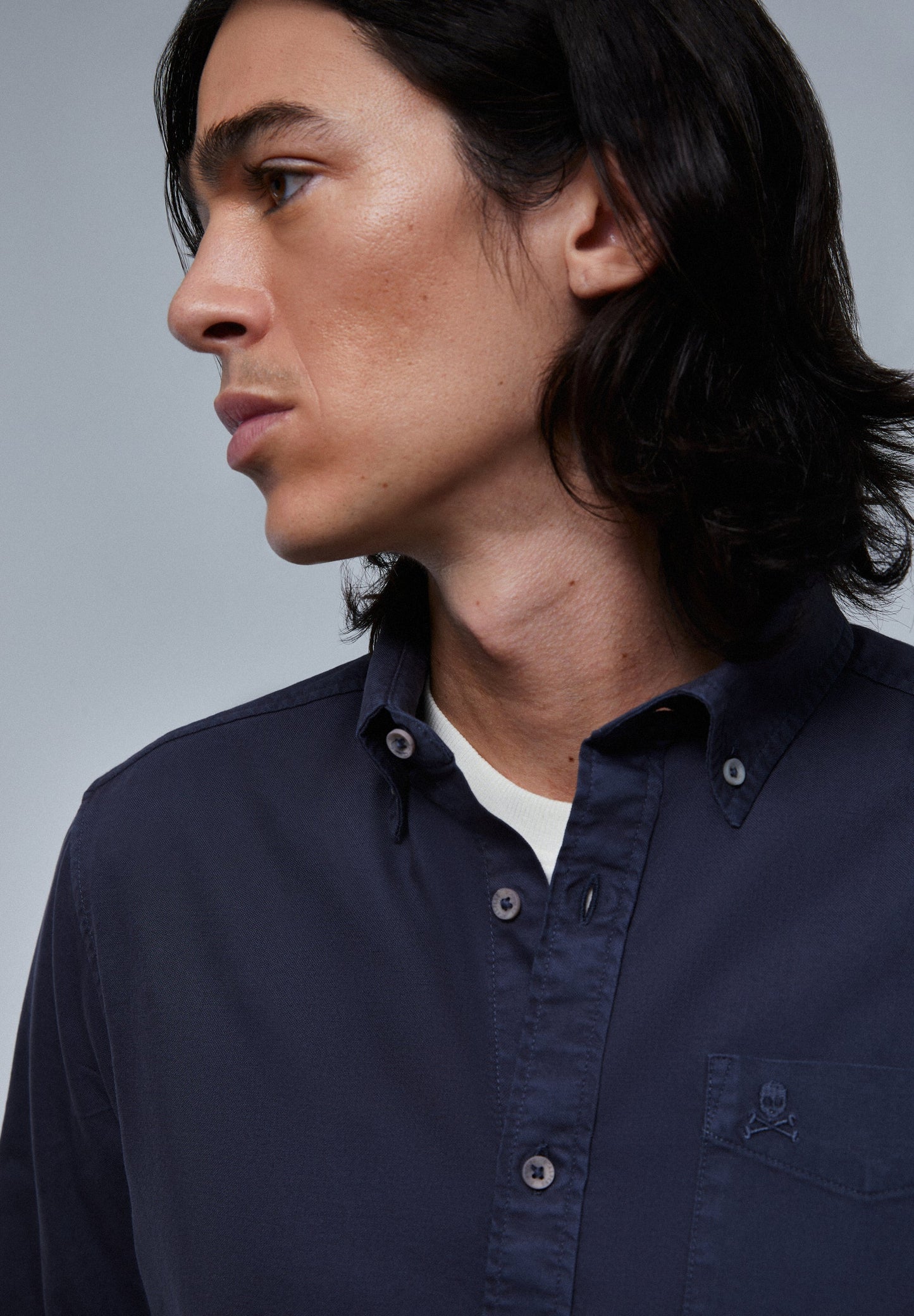 CAMISA BOLSILLO CUELLO BOTONES