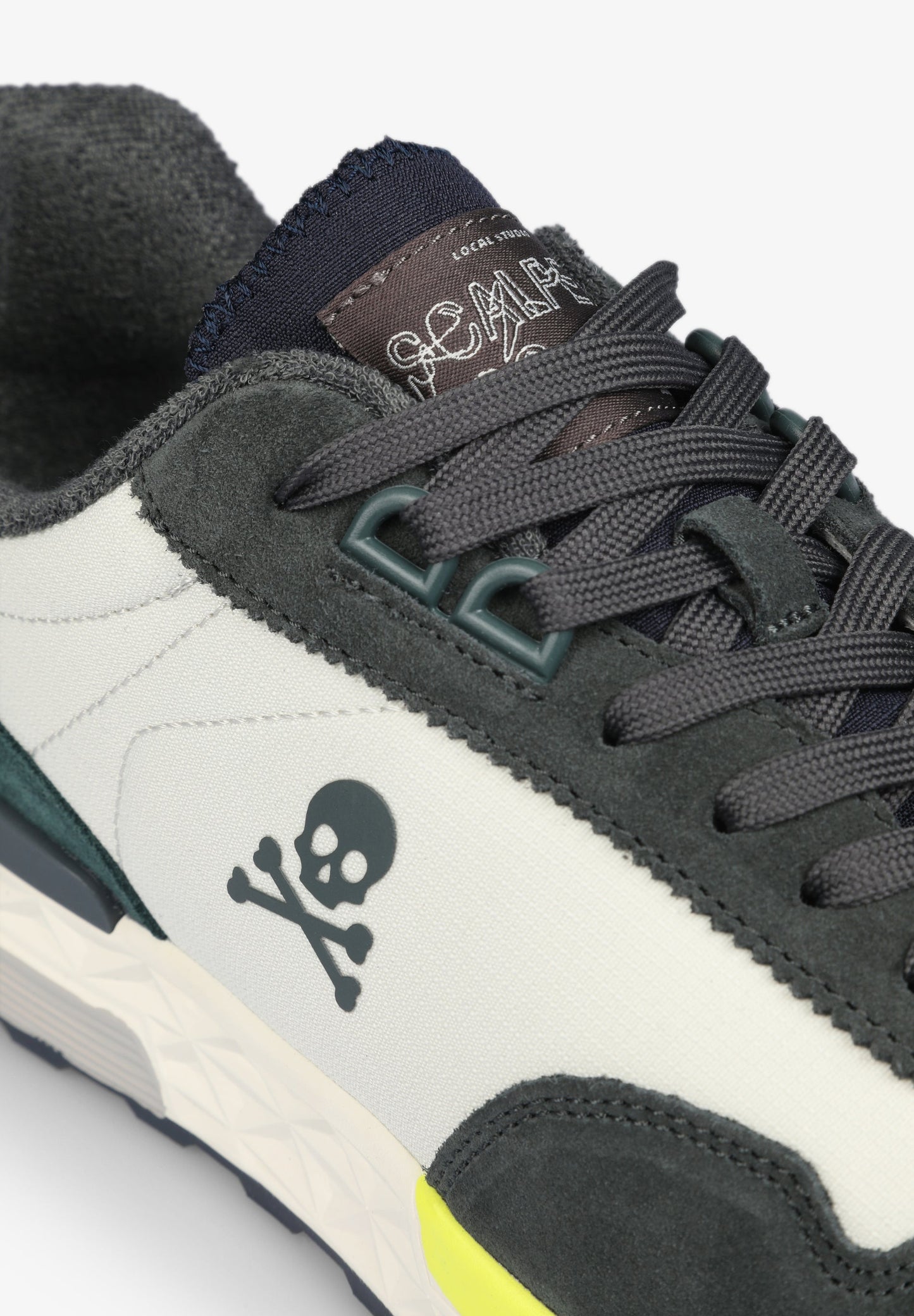 SNEAKERS CALAVERA LATERAL