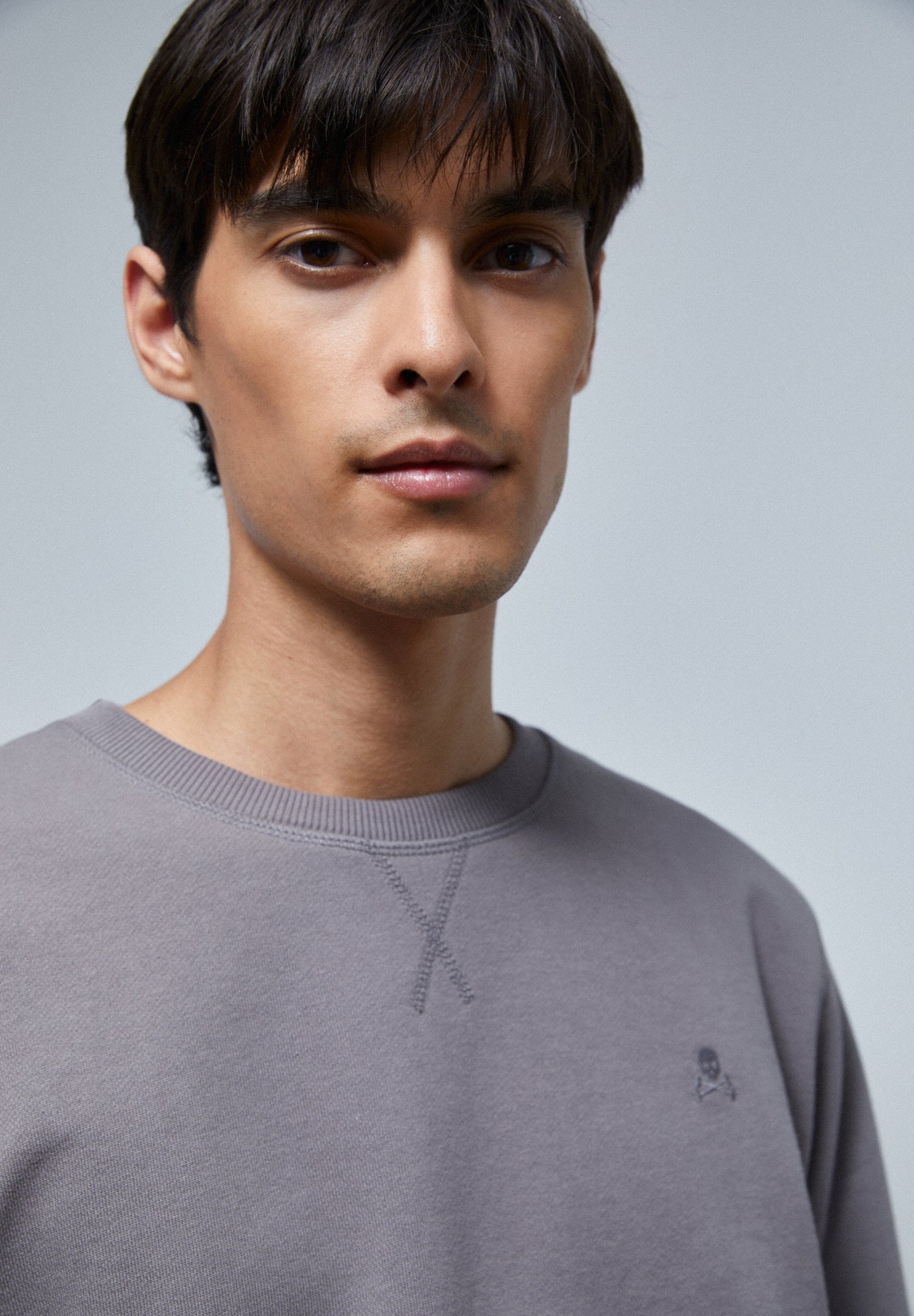 BUZO BÁSICA CALAVERA