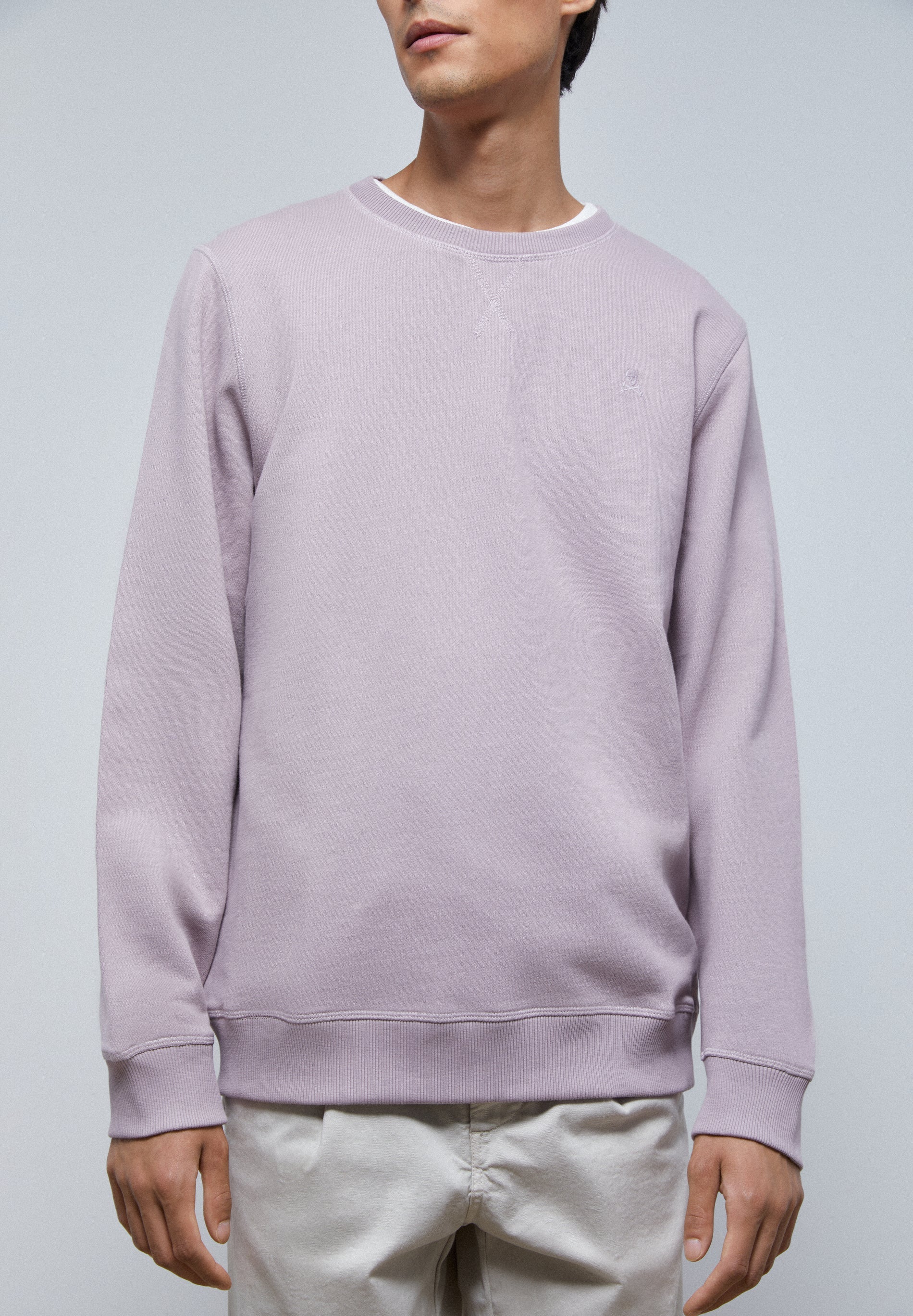 BUZO BÁSICA CALAVERA