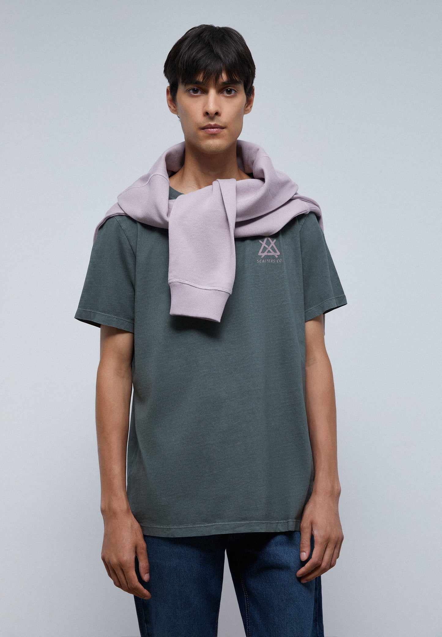 CAMISETA PRINT CONTRASTE