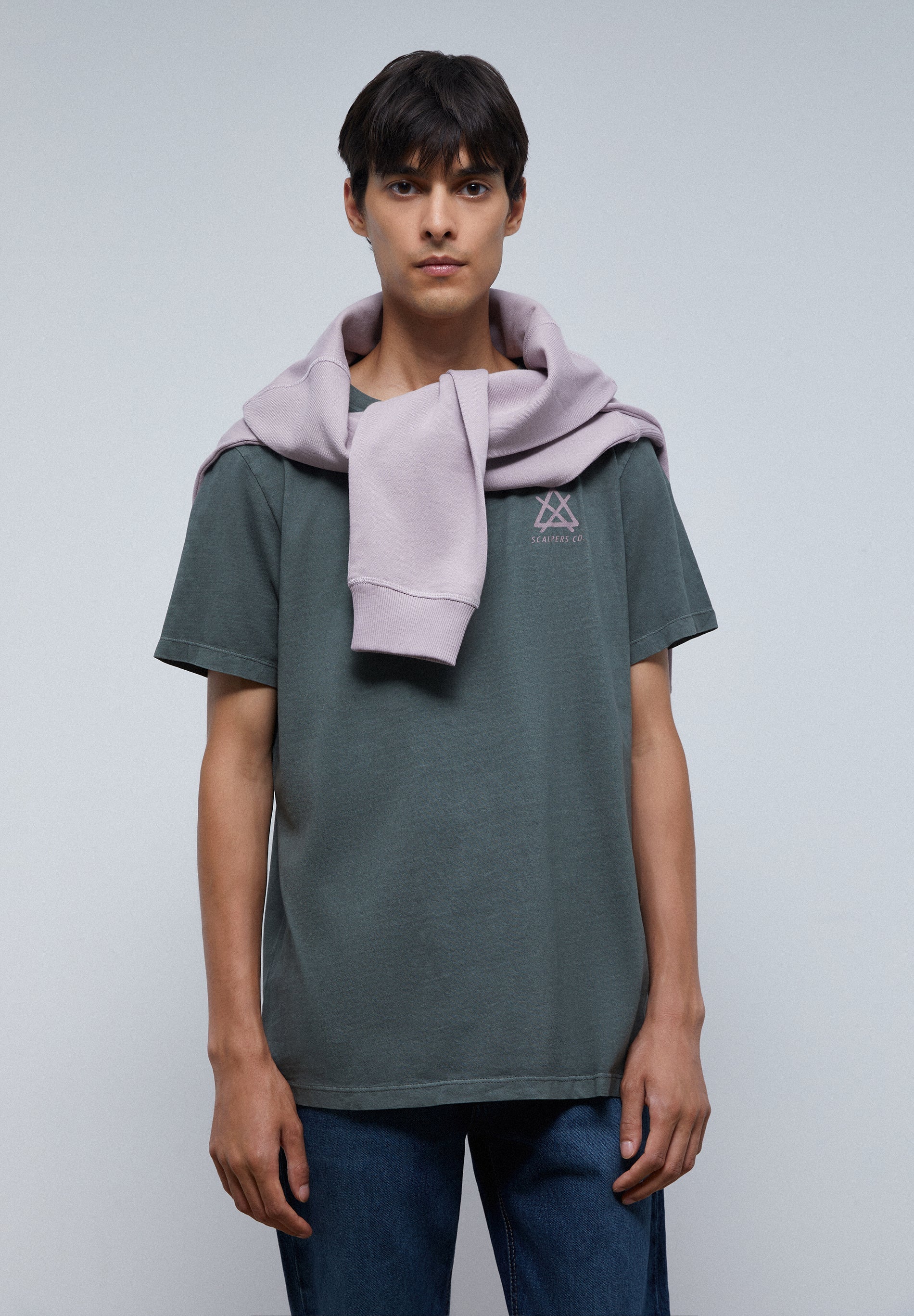 CAMISETA PRINT CONTRASTE