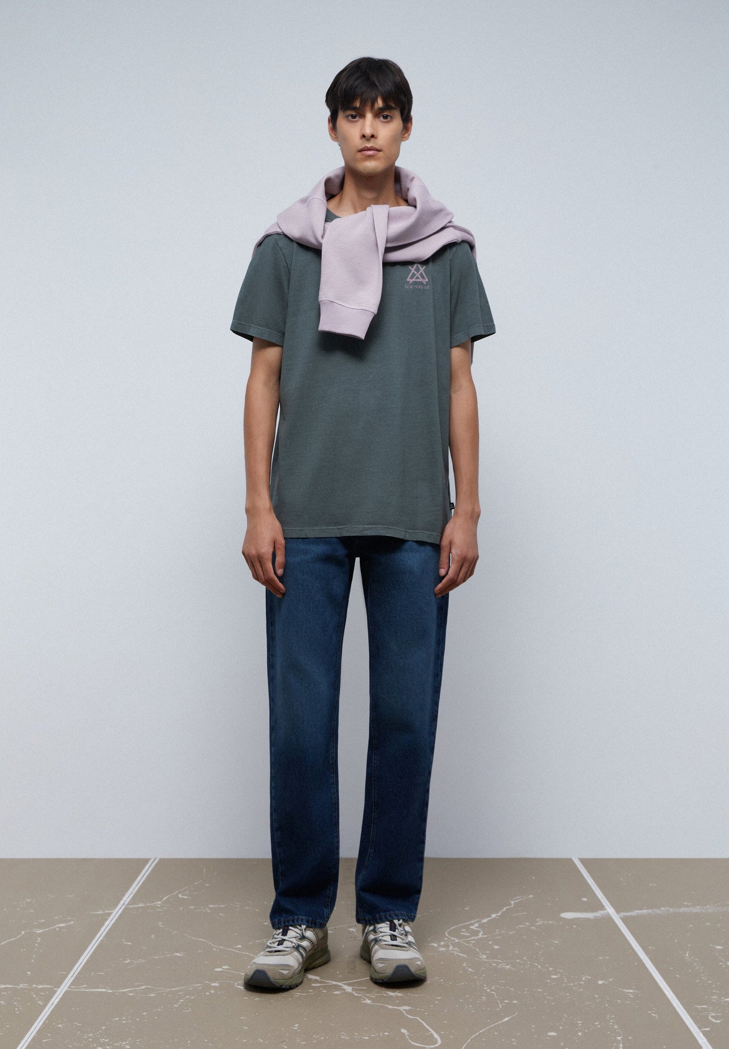 CAMISETA PRINT CONTRASTE