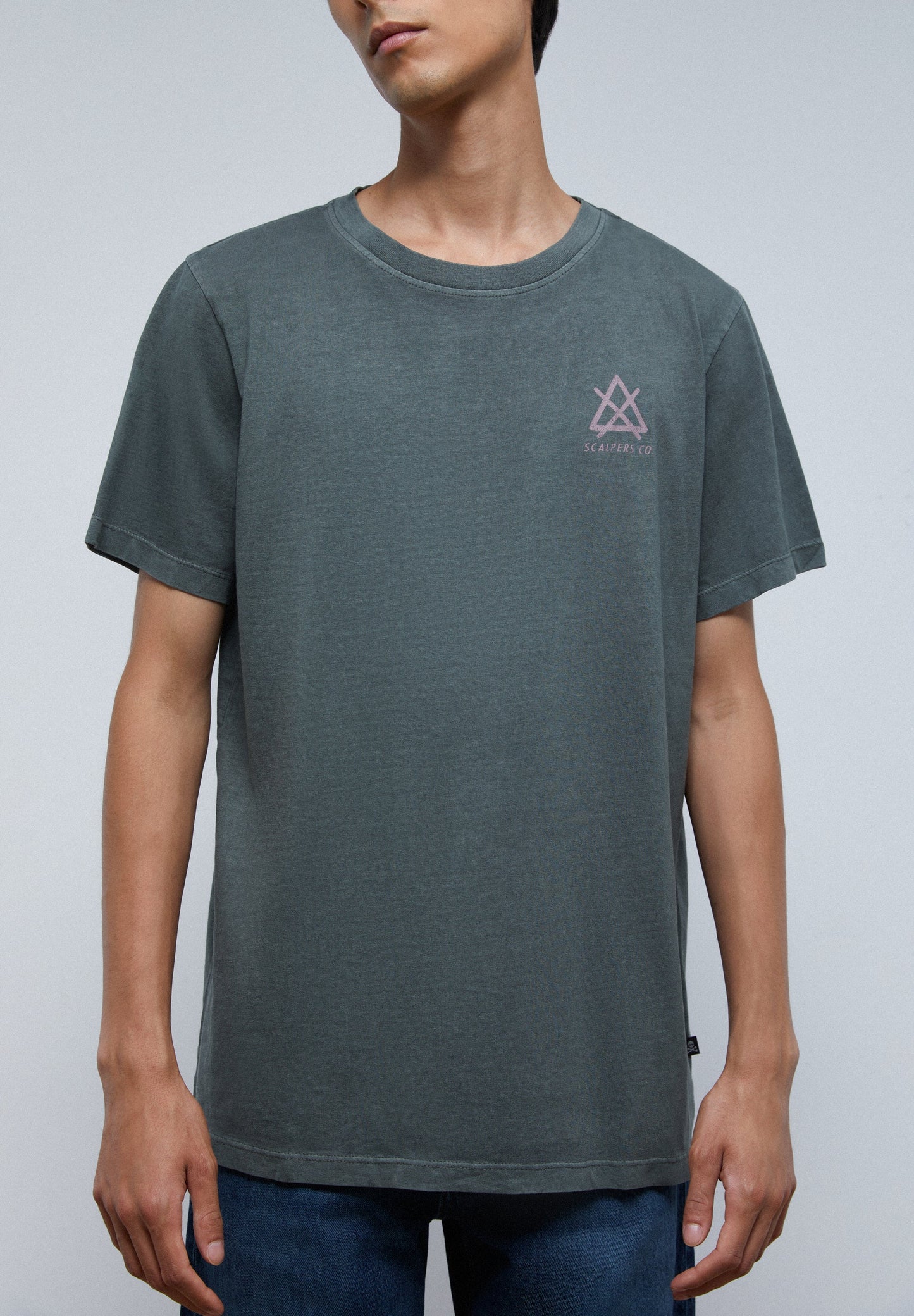 CAMISETA PRINT CONTRASTE