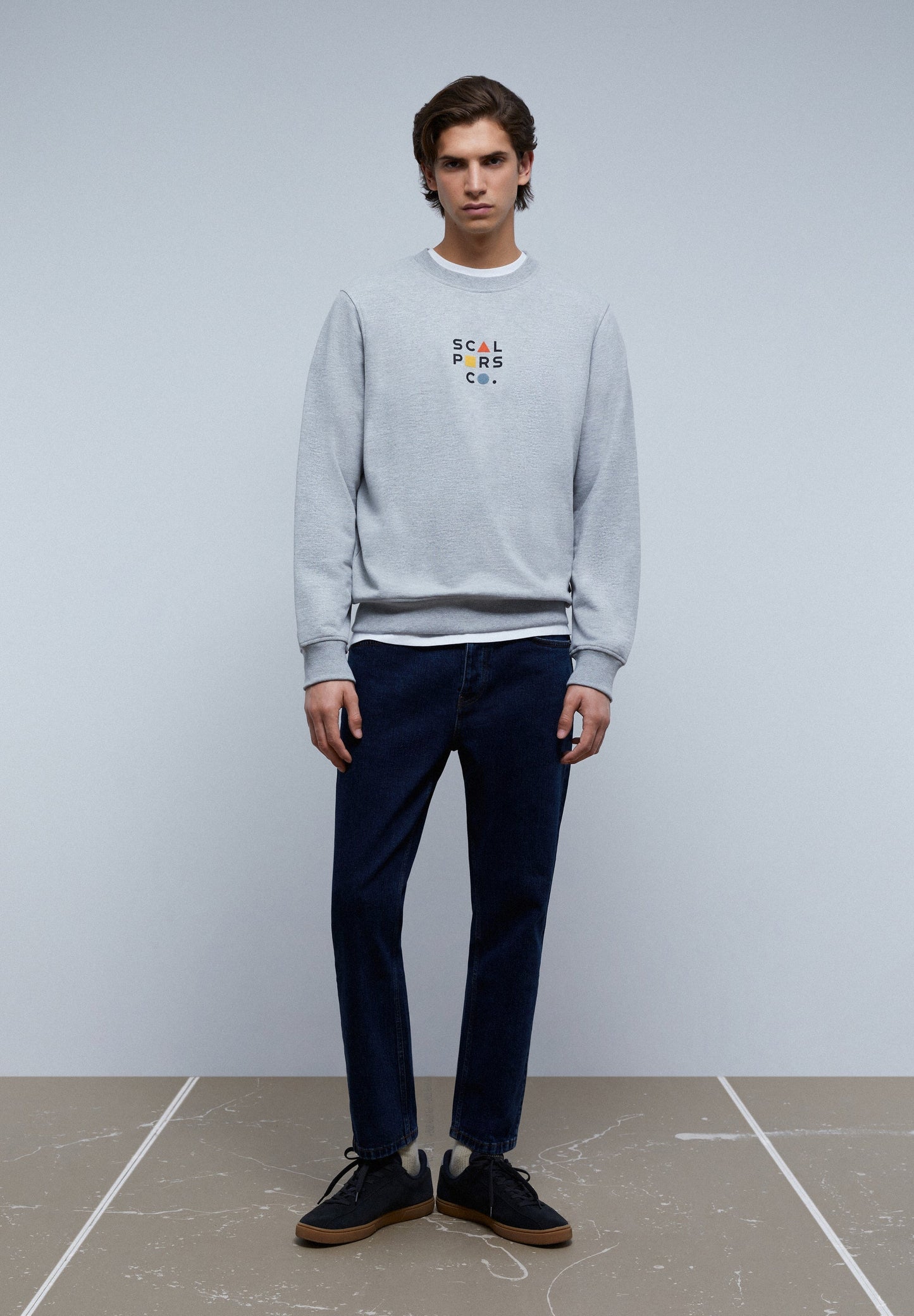 BUZO LOGO FRONTAL FLOCADO