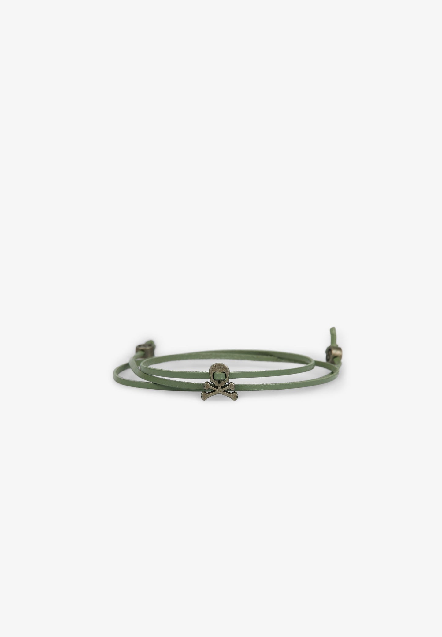 PULSERA CALAVERA CORDÓN PIEL