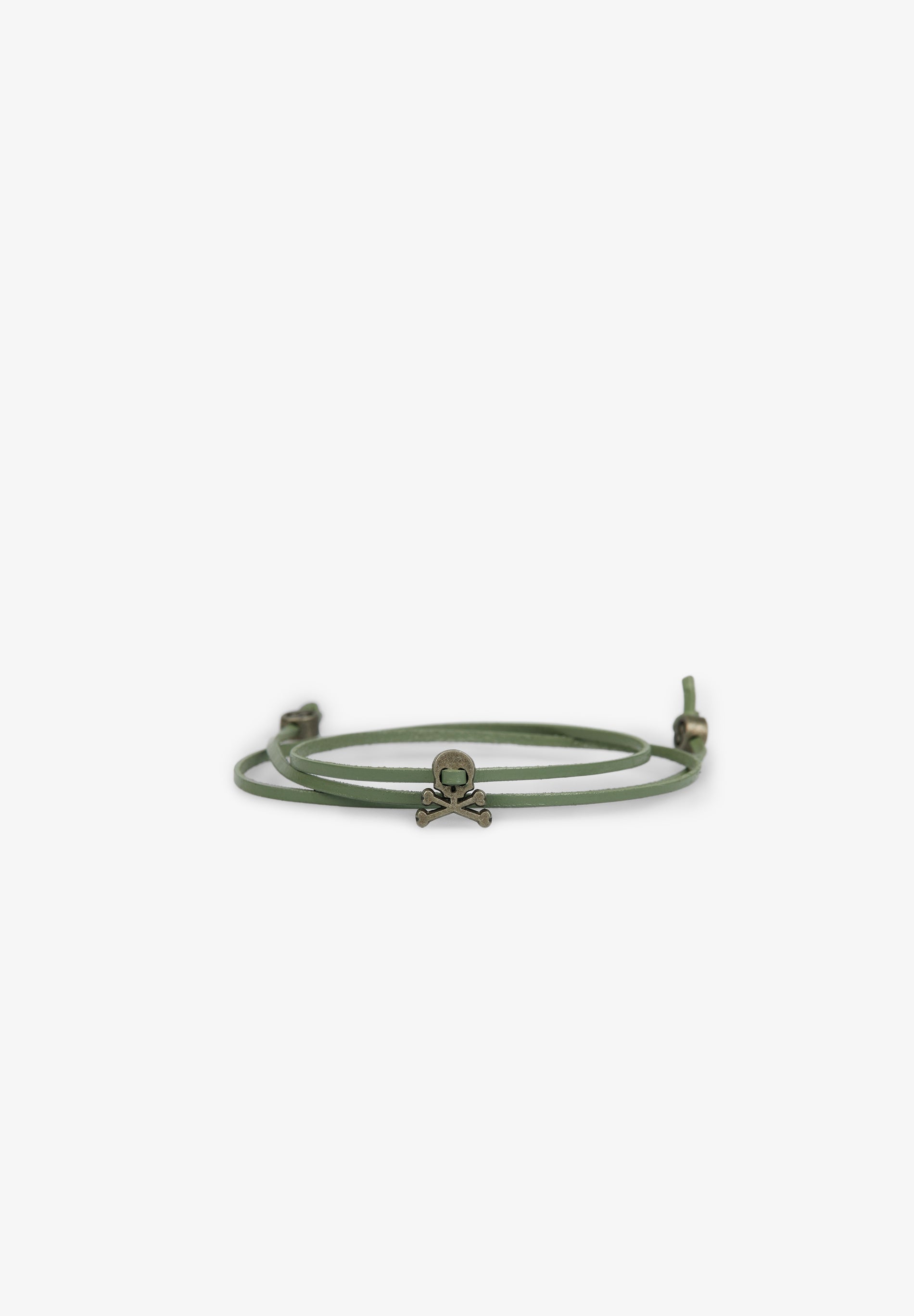 PULSERA CALAVERA CORDÓN PIEL