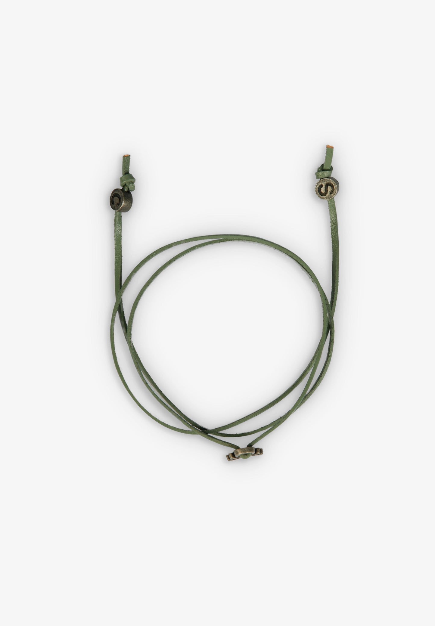 PULSERA CALAVERA CORDÓN PIEL