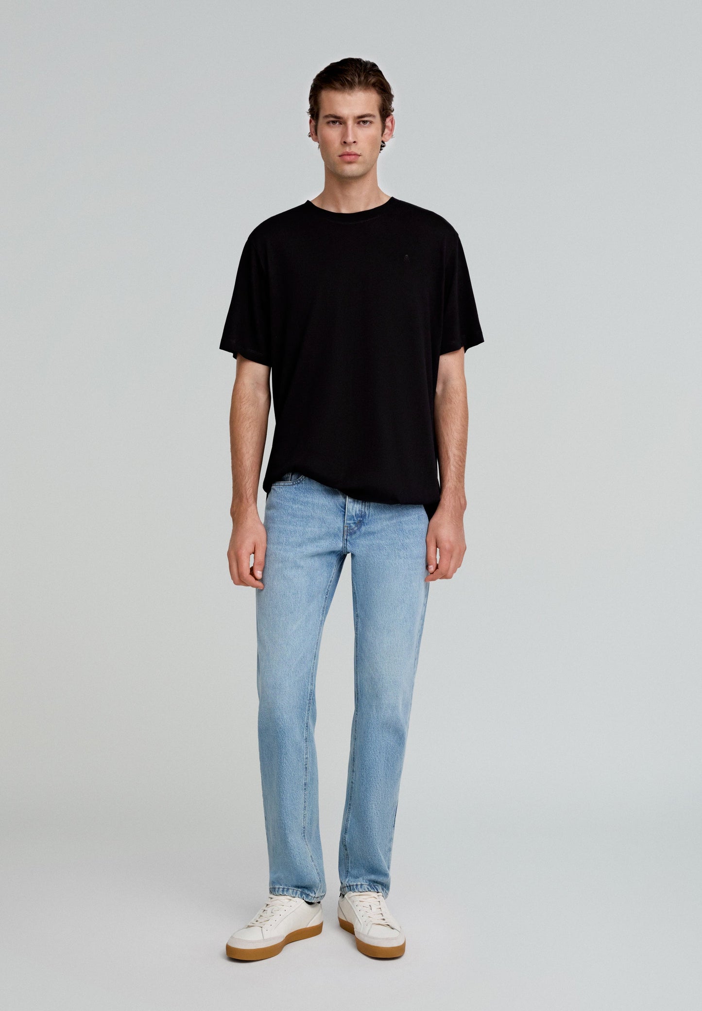 CAMISETA CALAVERA BORDADA