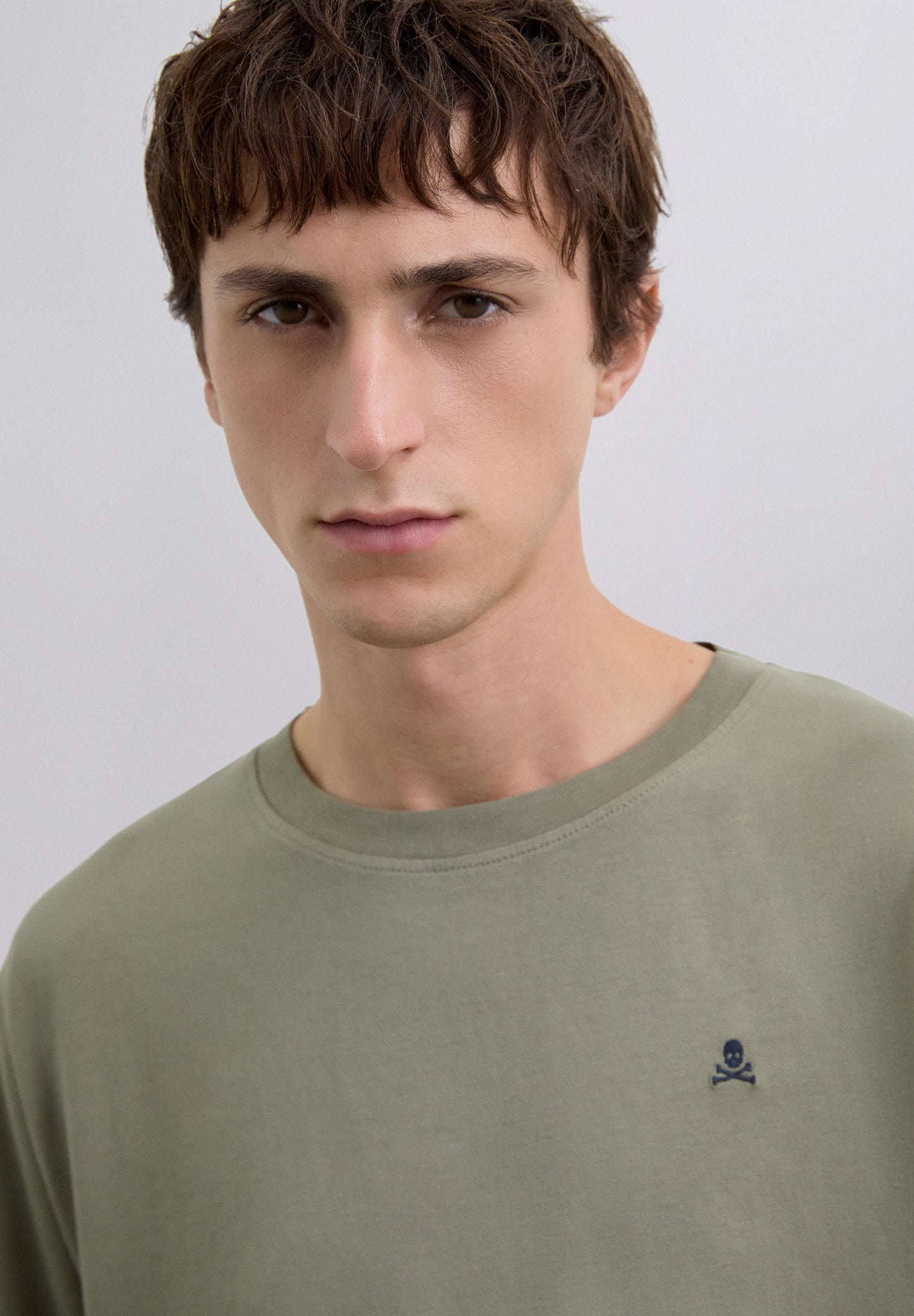 CAMISETA BÁSICA CALAVERA RELAXED FIT