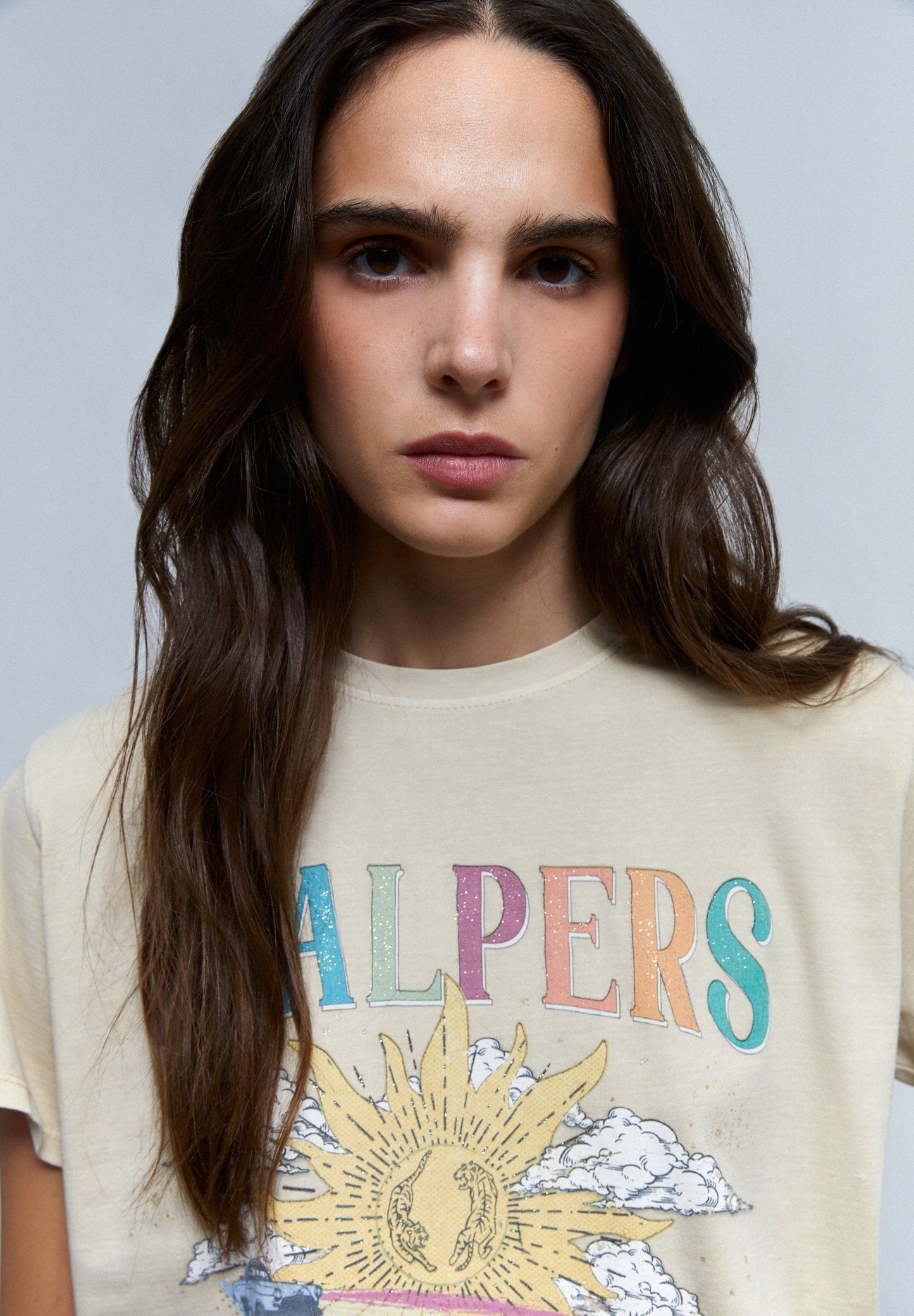 CAMISETA ARCOÍRIS GLITTER