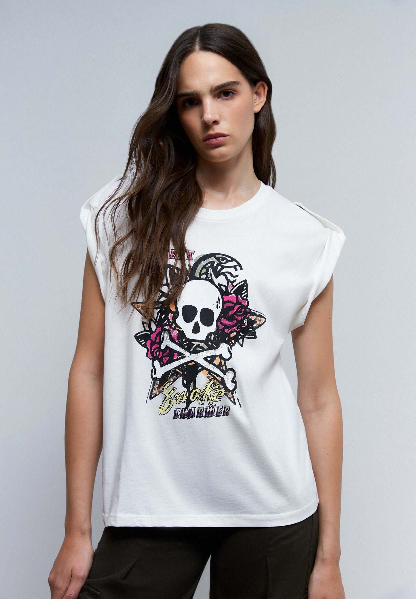 CAMISETA PRINT DETALLE MANGA