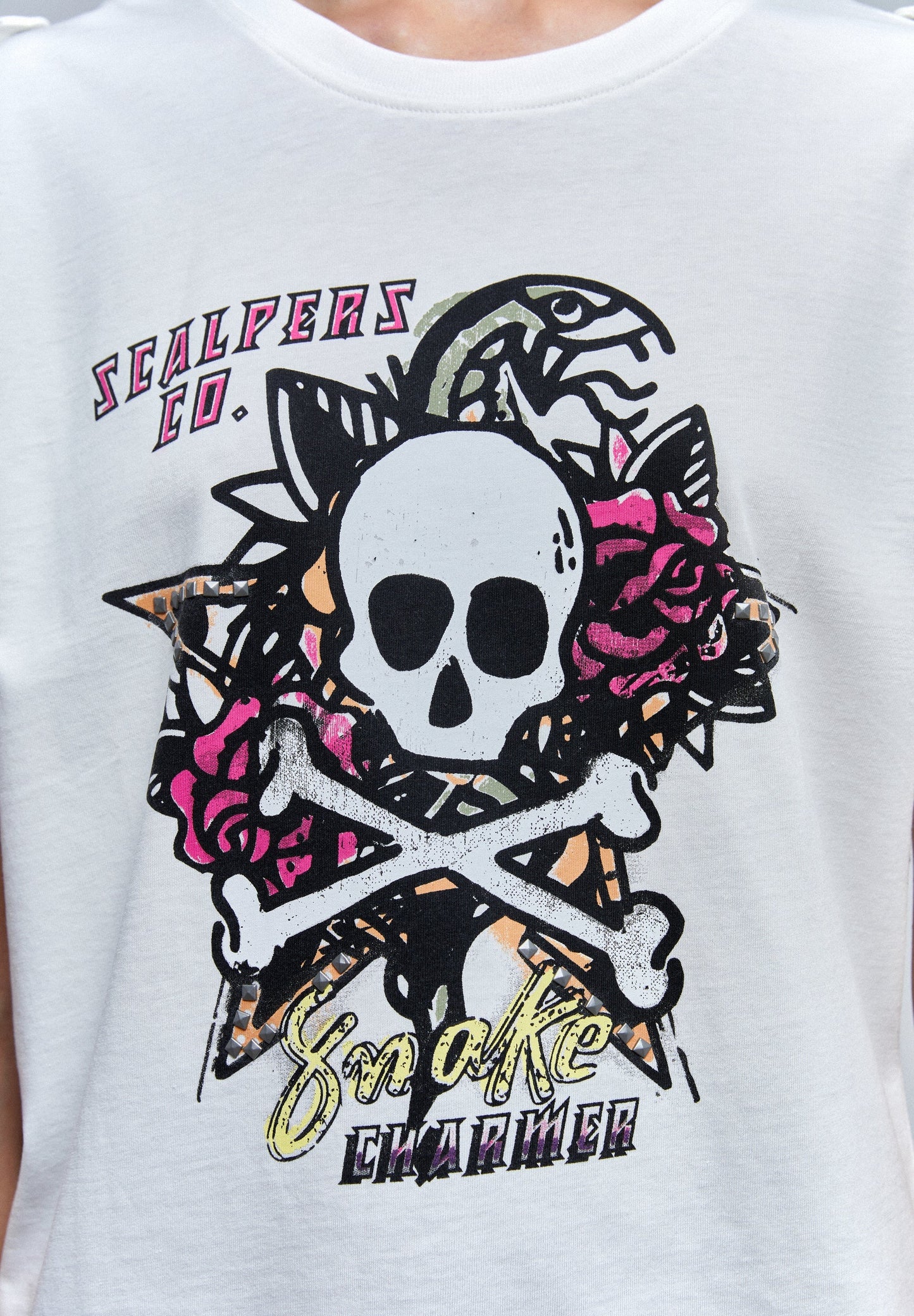 CAMISETA PRINT DETALLE MANGA