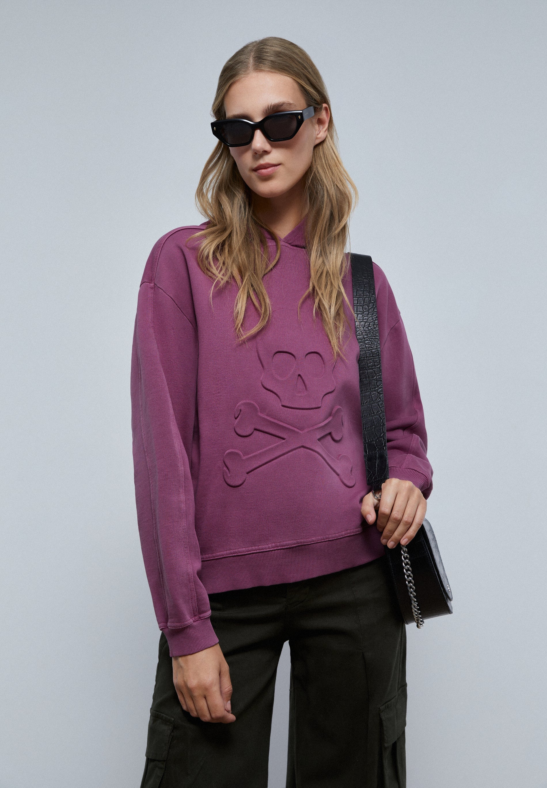 BUZO CALAVERA RELIEVE FRONTAL