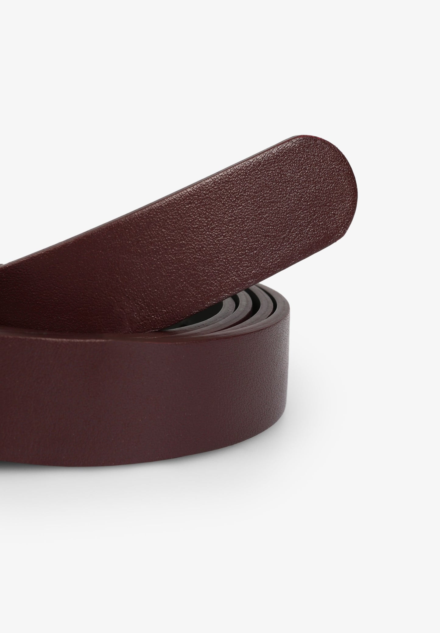 CINTURÓN PIEL DETALLE HEBILLA