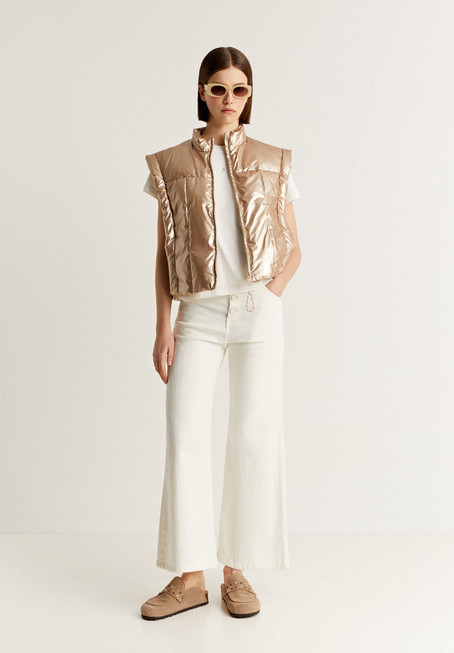 CHALECO ACOLCHADO DETALLE LAZOS