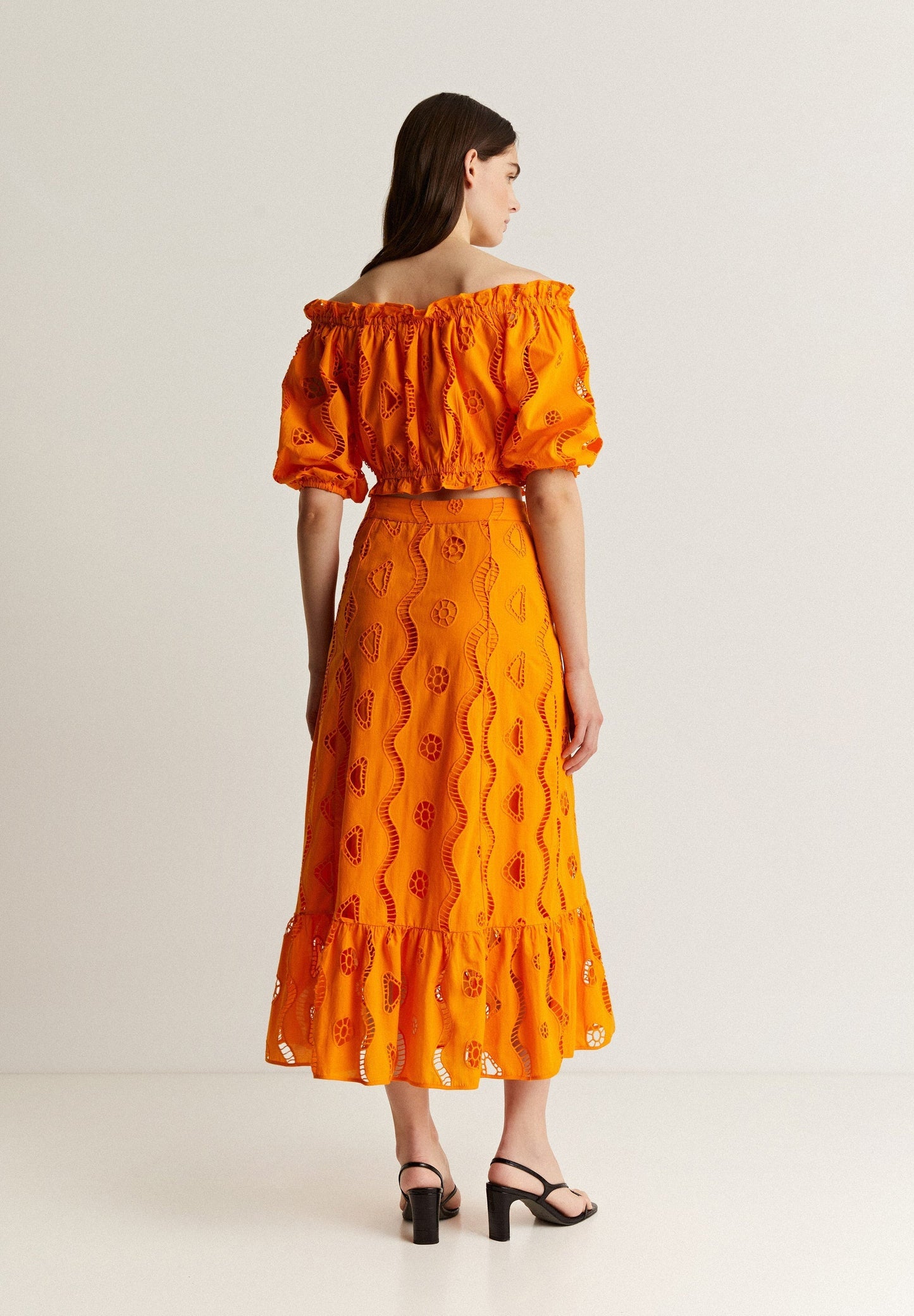 FALDA MIDI BORDADO INGLÉS