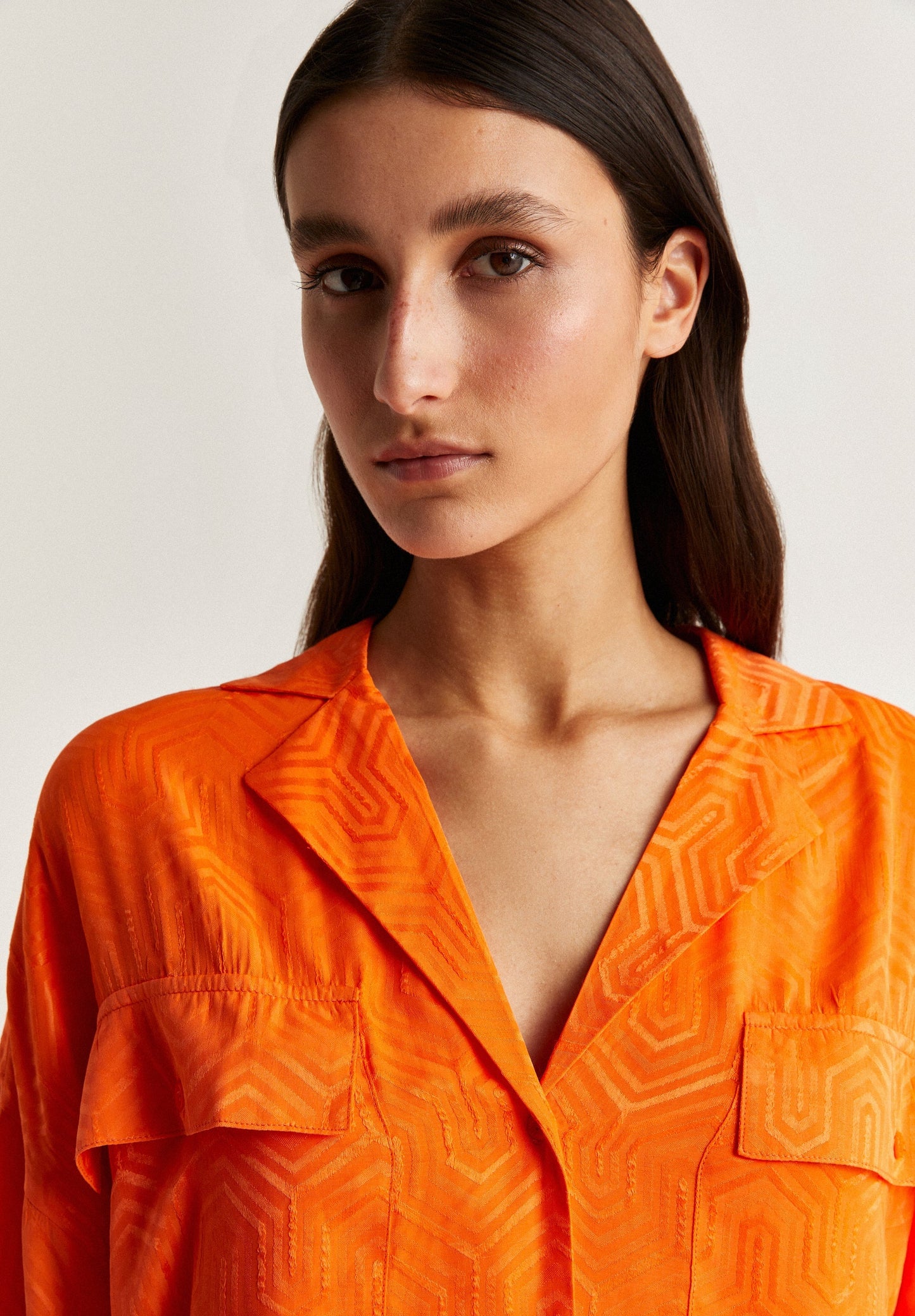 CAMISA PIJAMERA DETALLES GEOMÉTRICOS