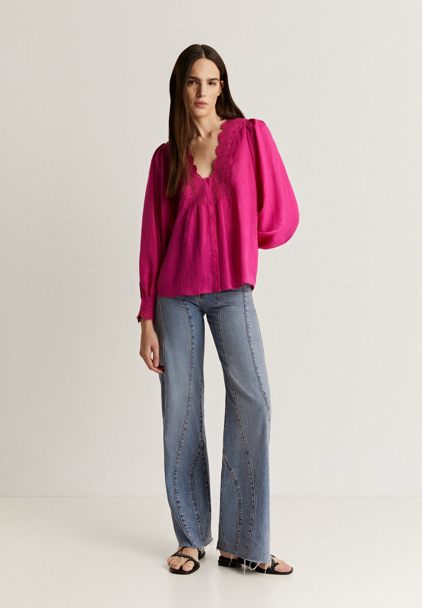 BLUSA BORDADO CONTRASTE