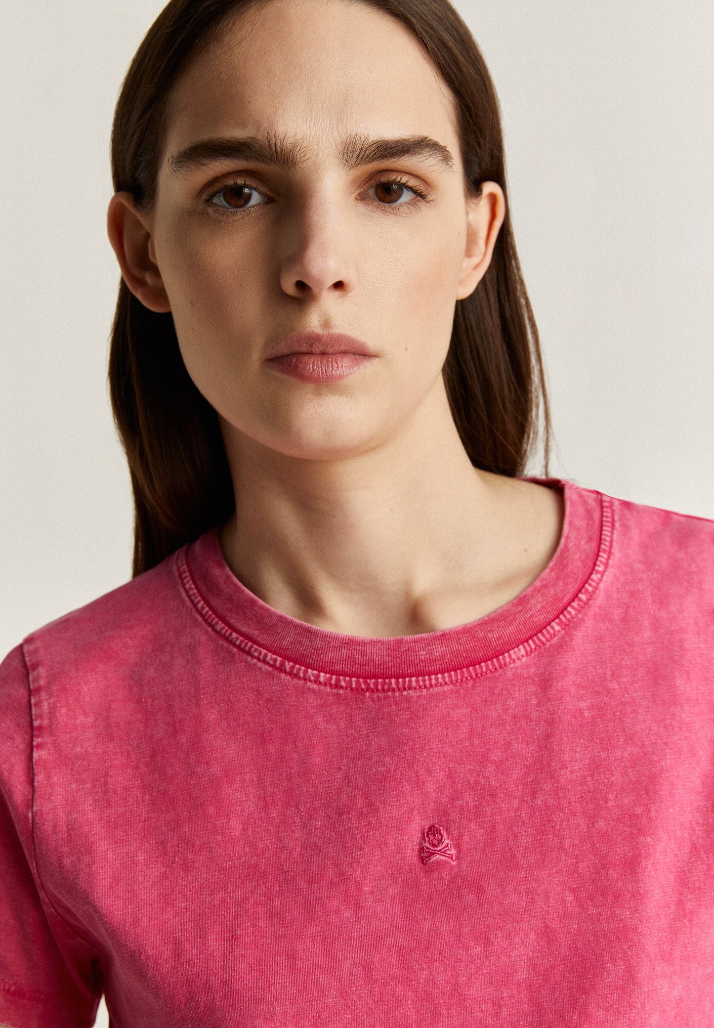 CAMISETA CALAVERA BORDADA