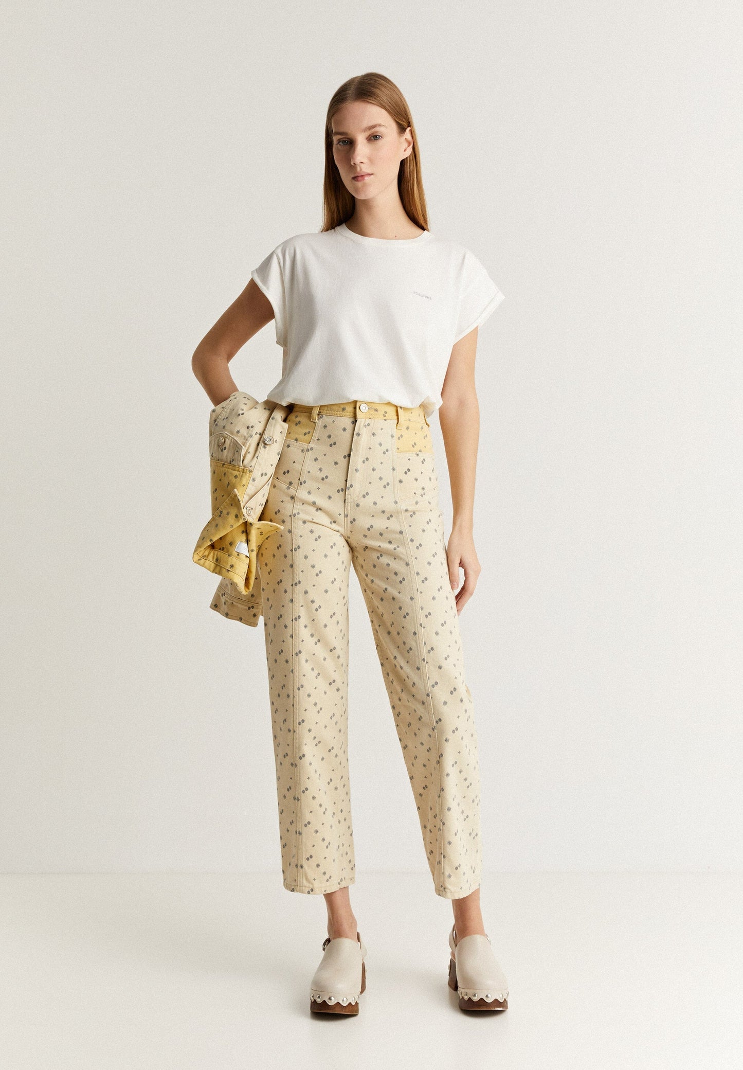 CAMISETA CALAVERA BORDADA