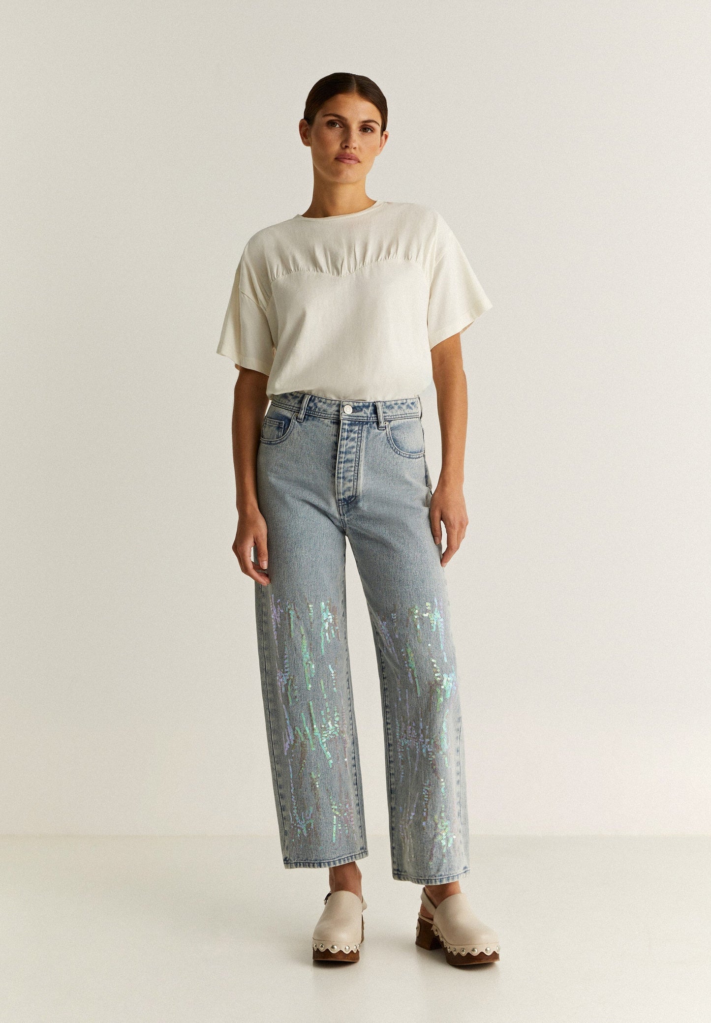 GATHERED CHEST TEE