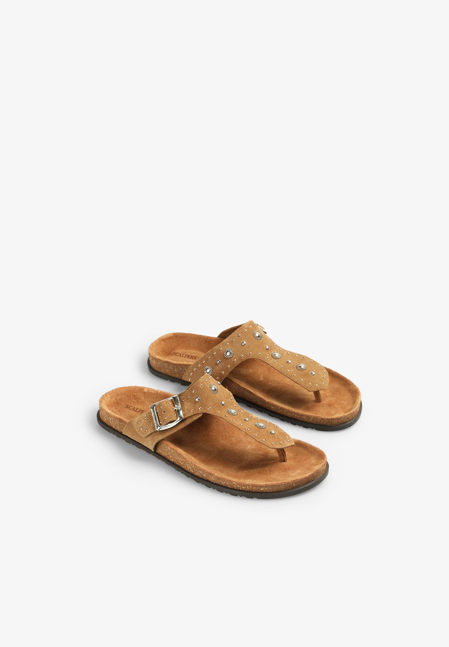 SANDALIAS PLANAS ANTE TACHUELAS