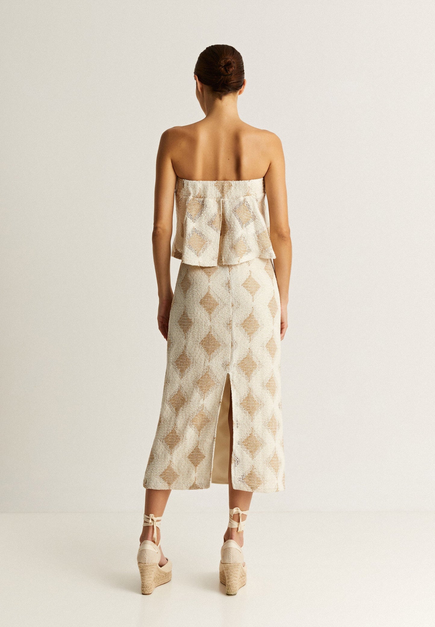 FALDA MIDI PUNTO ROMBOS