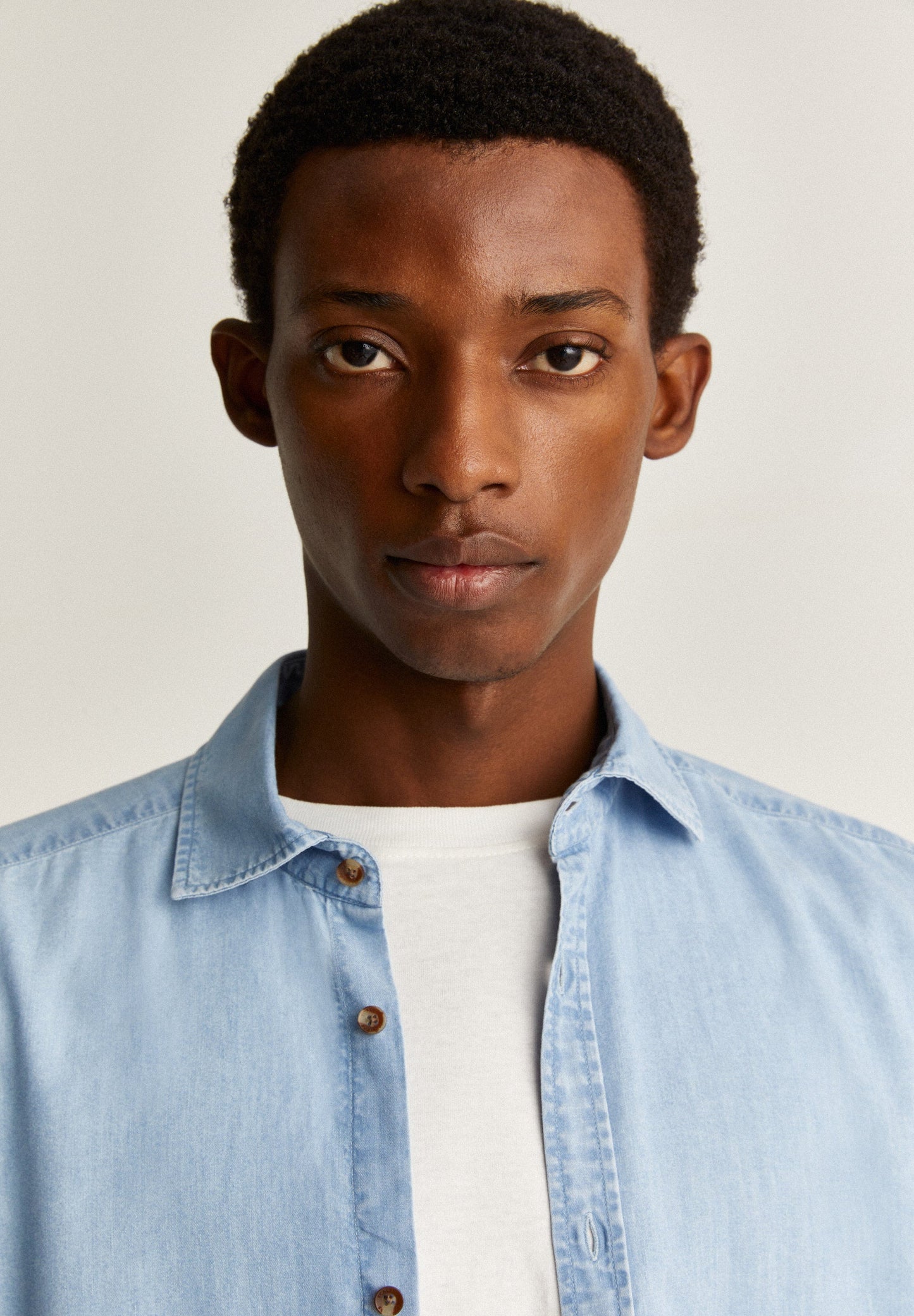 CAMISA DENIM CUELLO ITALIANO